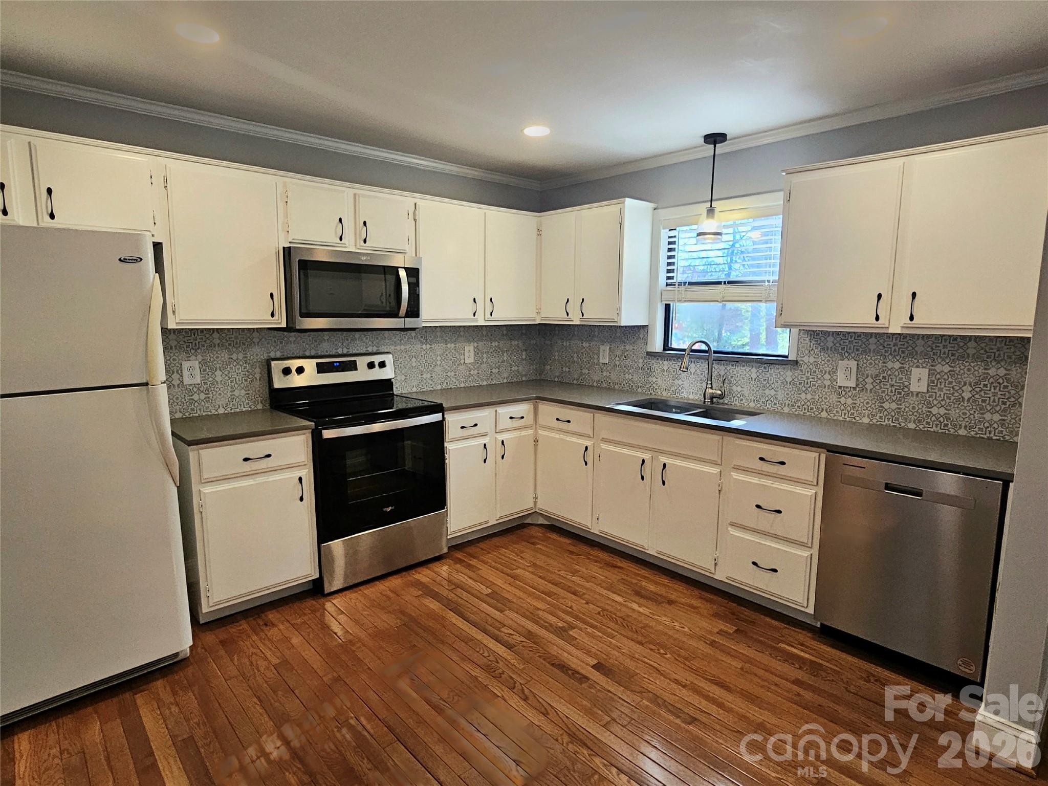 506 Settlement Drive Property Photo 8