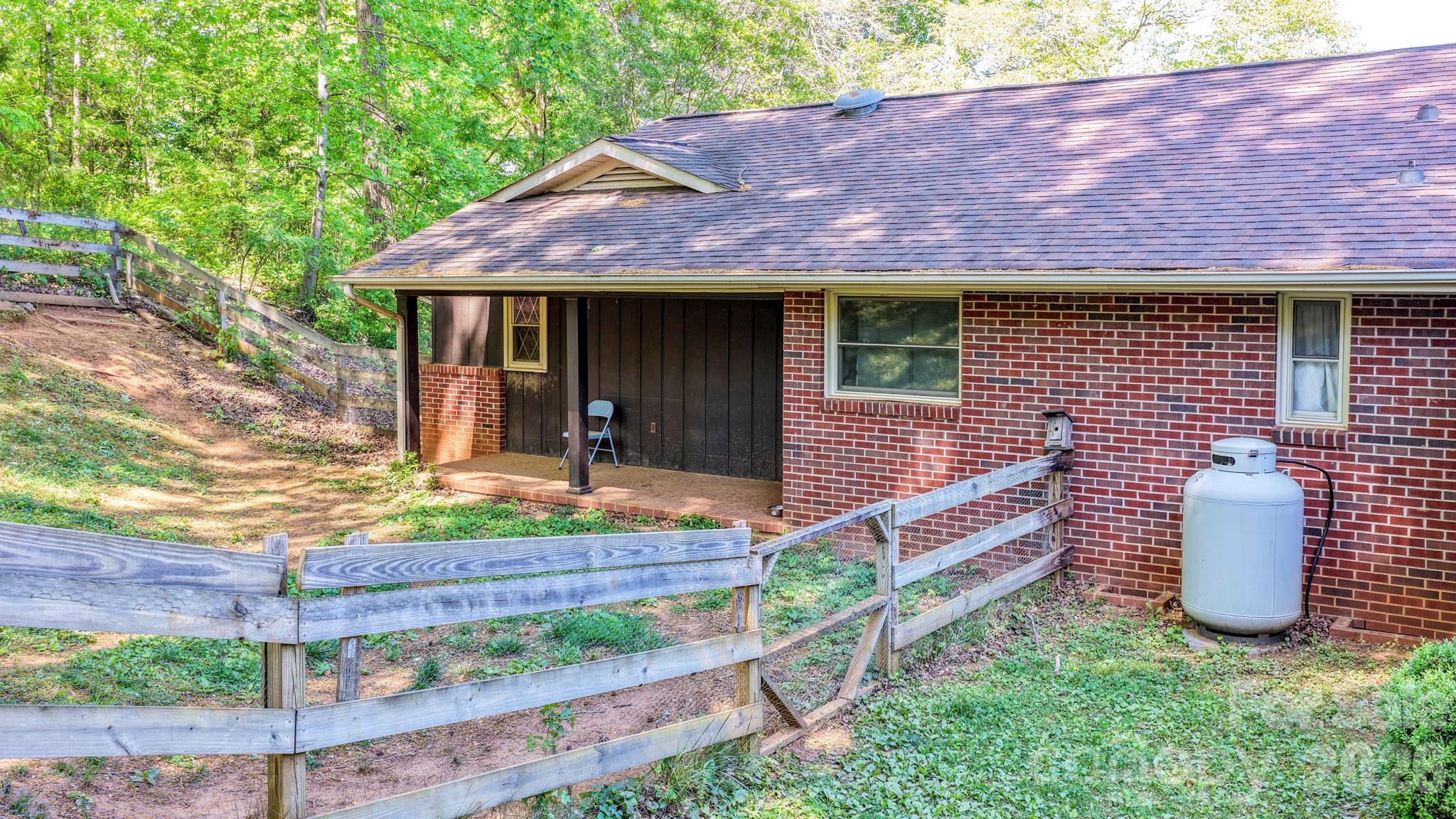 1188 Us Hwy 74 Highway Property Photo 4