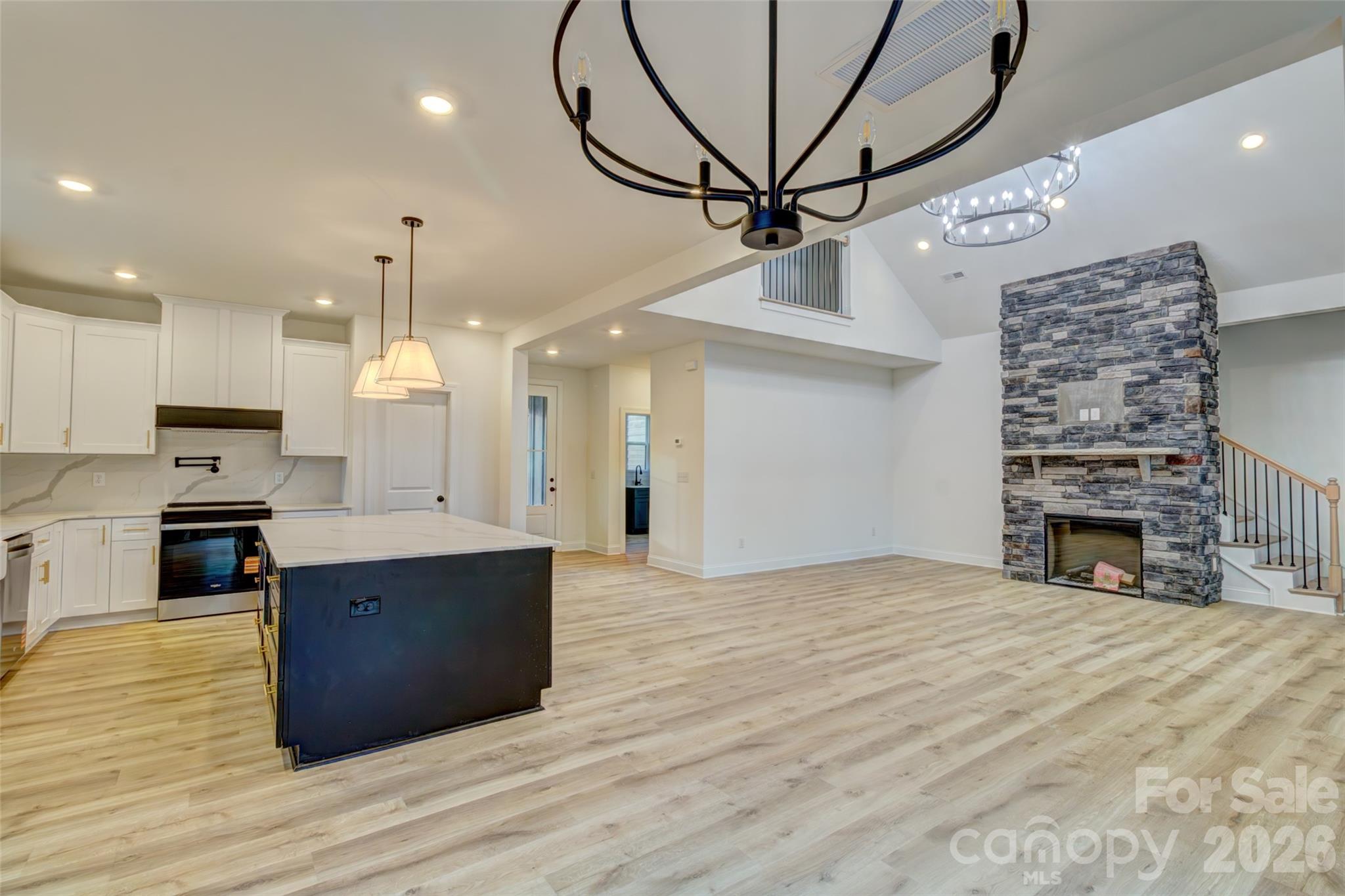 1041 Harrogate Drive Property Photo 13