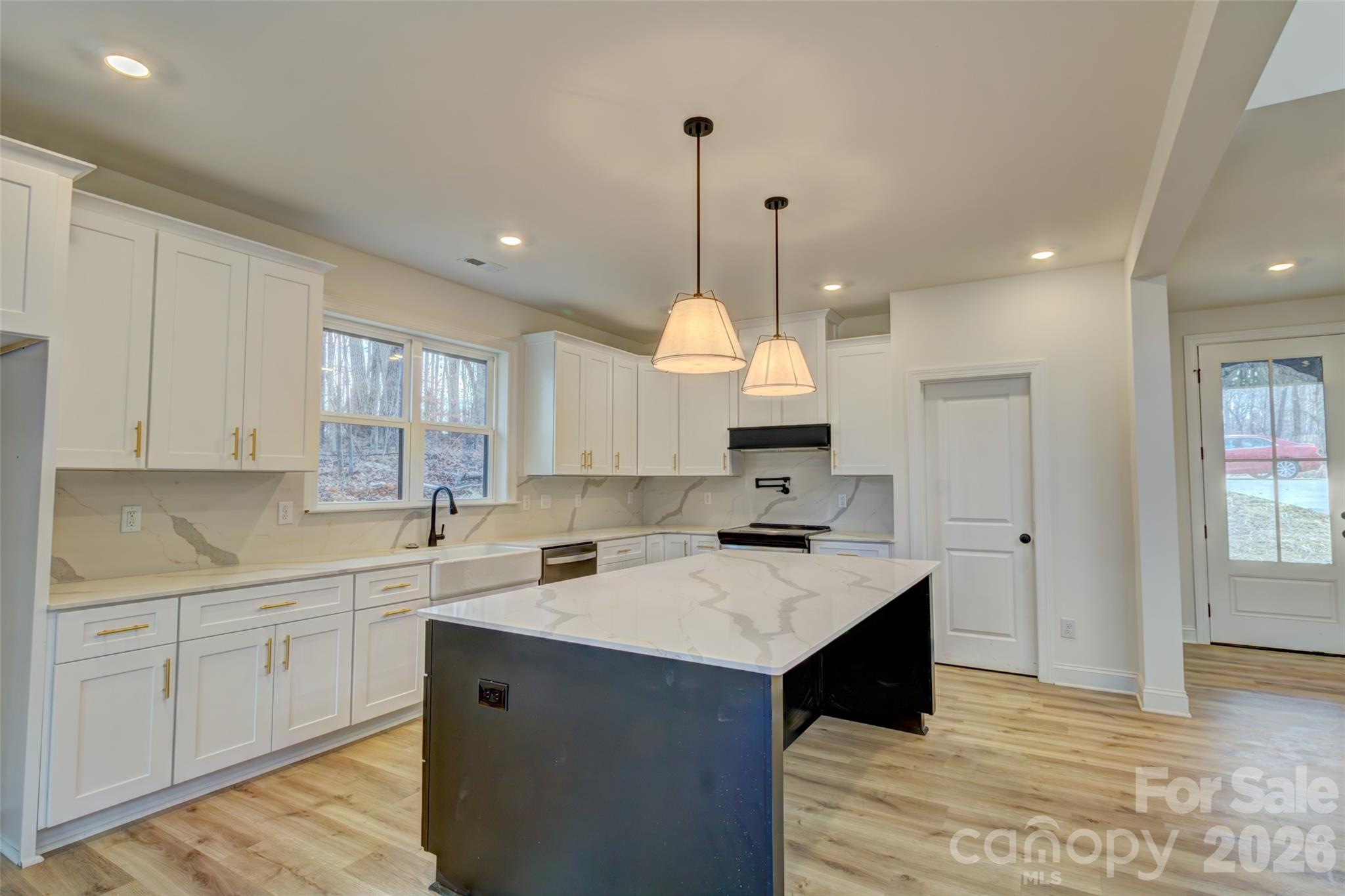 1041 Harrogate Drive Property Photo 16