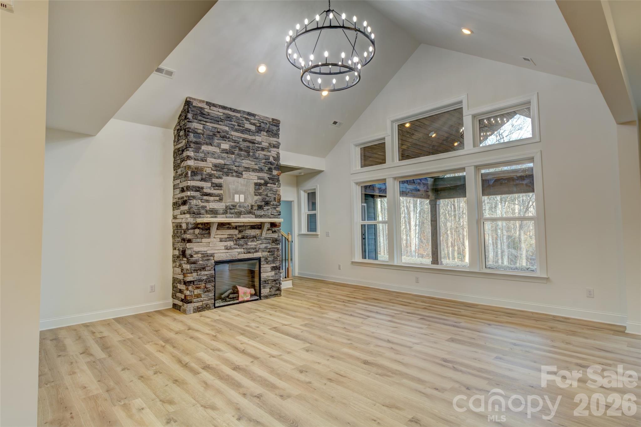 1041 Harrogate Drive Property Photo 19