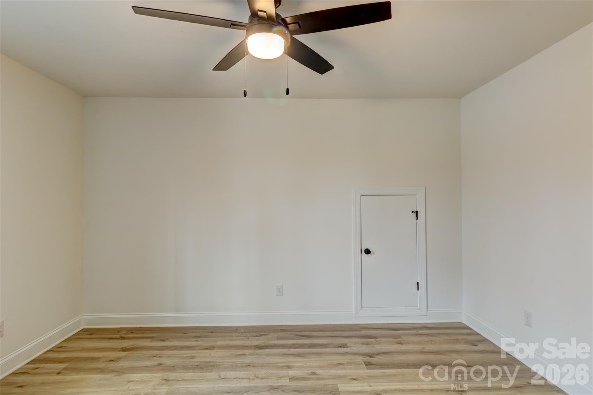 1041 Harrogate Drive Property Photo 34
