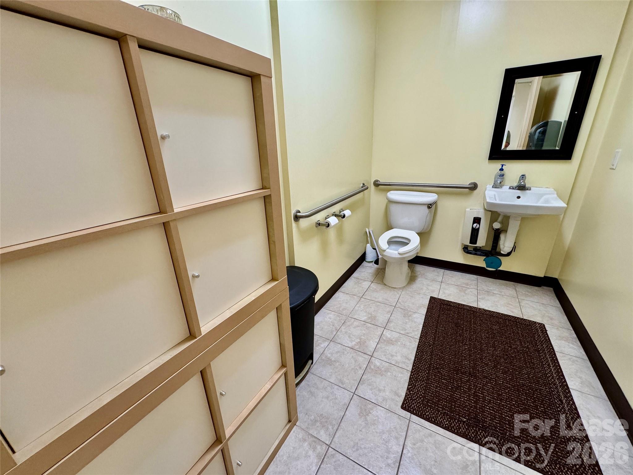 2620 W Arrowood Road Property Photo 18