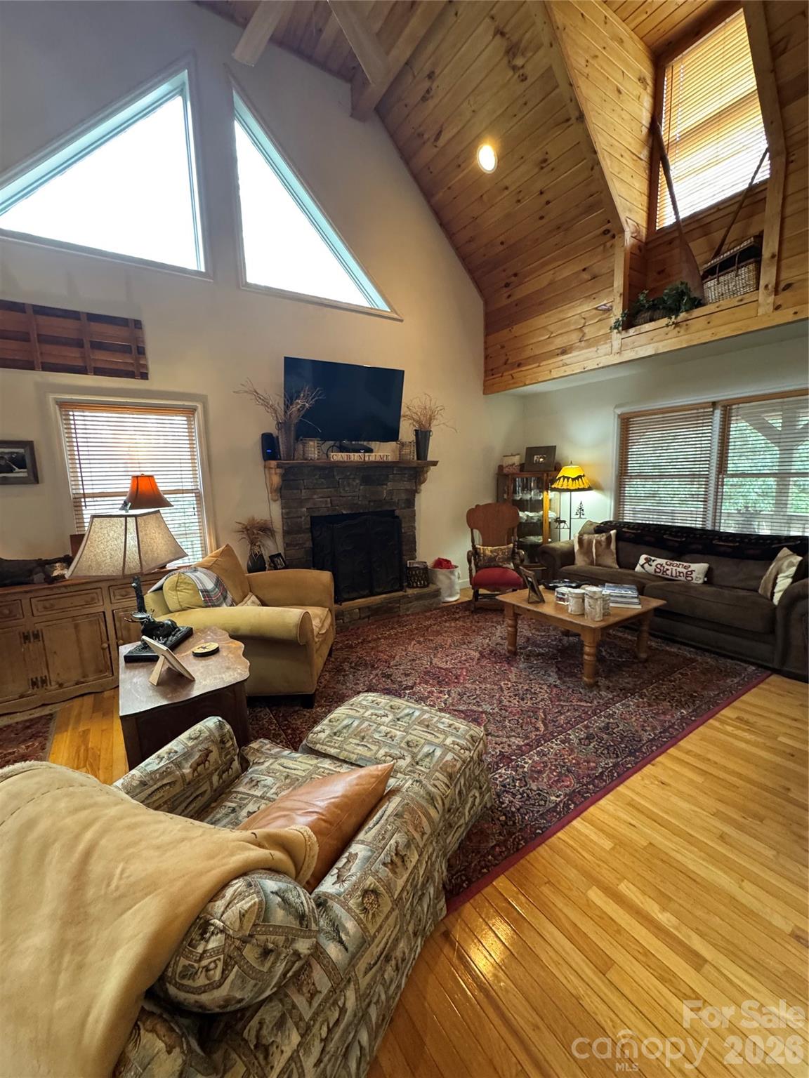 128 Hillcrest Road Property Photo 1