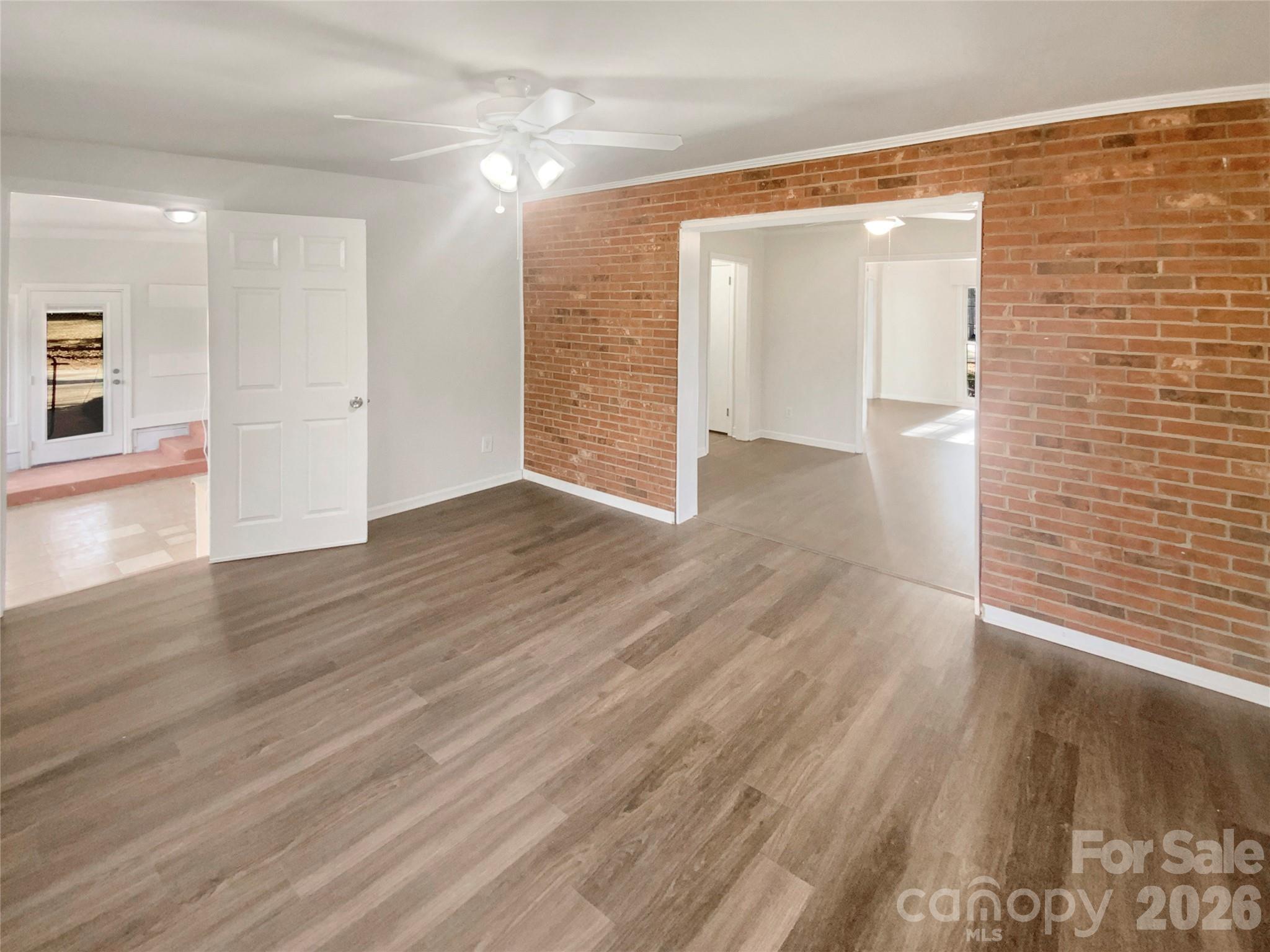 4661 Easthaven Drive Property Photo 7