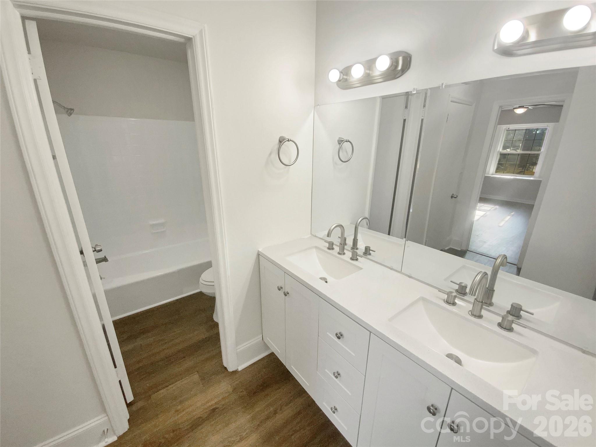 4661 Easthaven Drive Property Photo 14