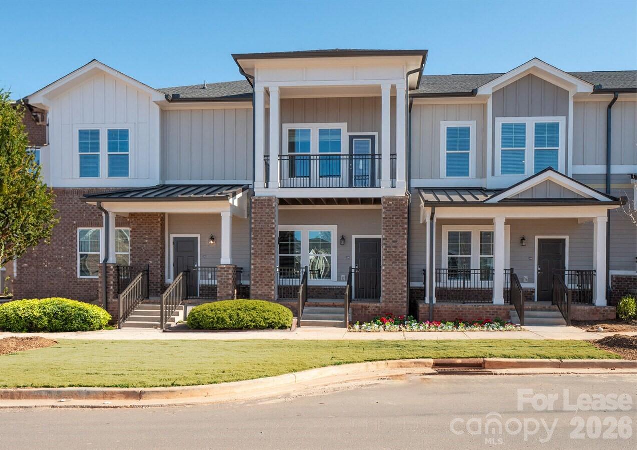 1241 Columbia Circle Th-b4 Property Photo 1