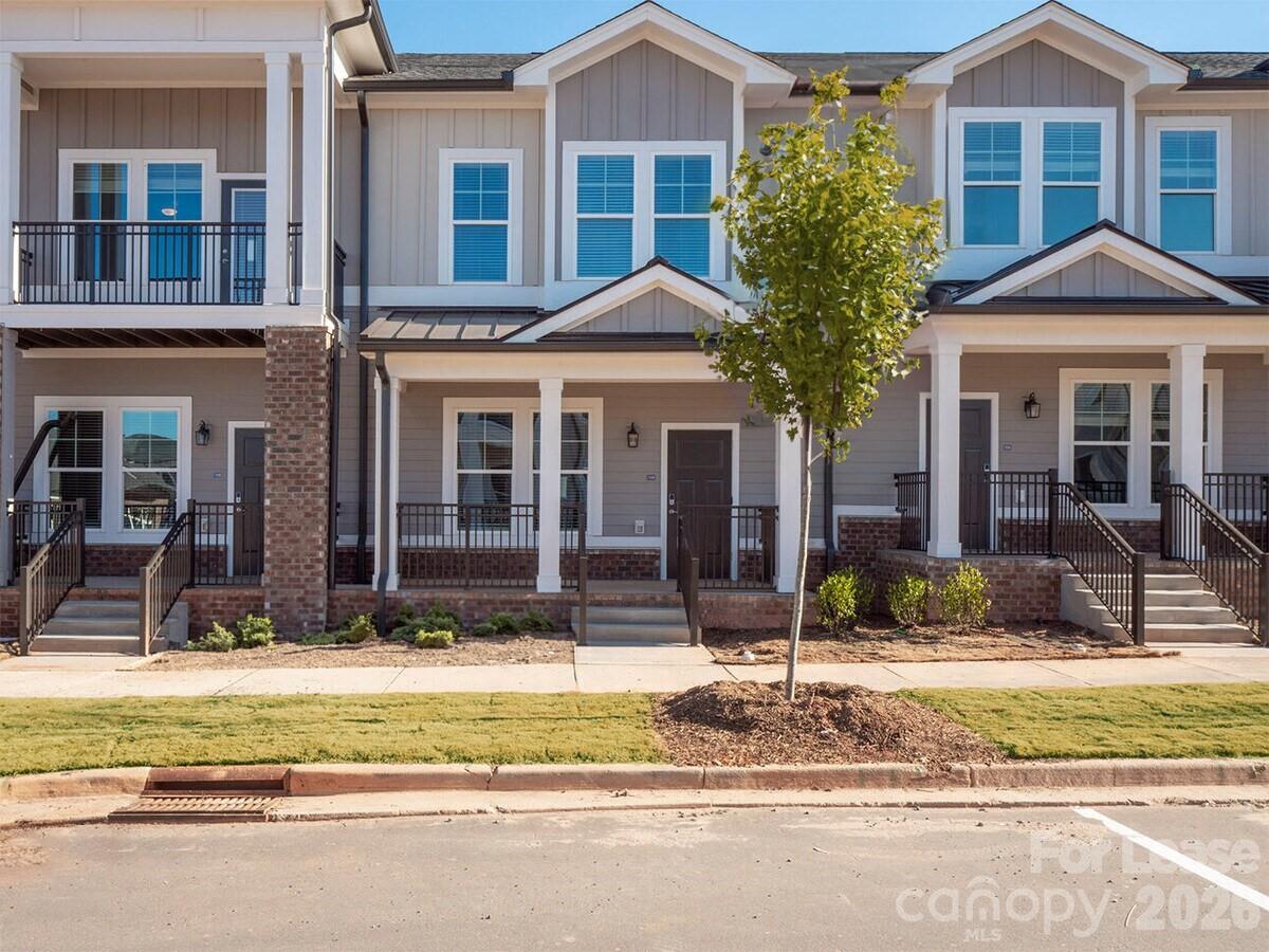 1241 Columbia Circle Th-b4 Property Photo 3