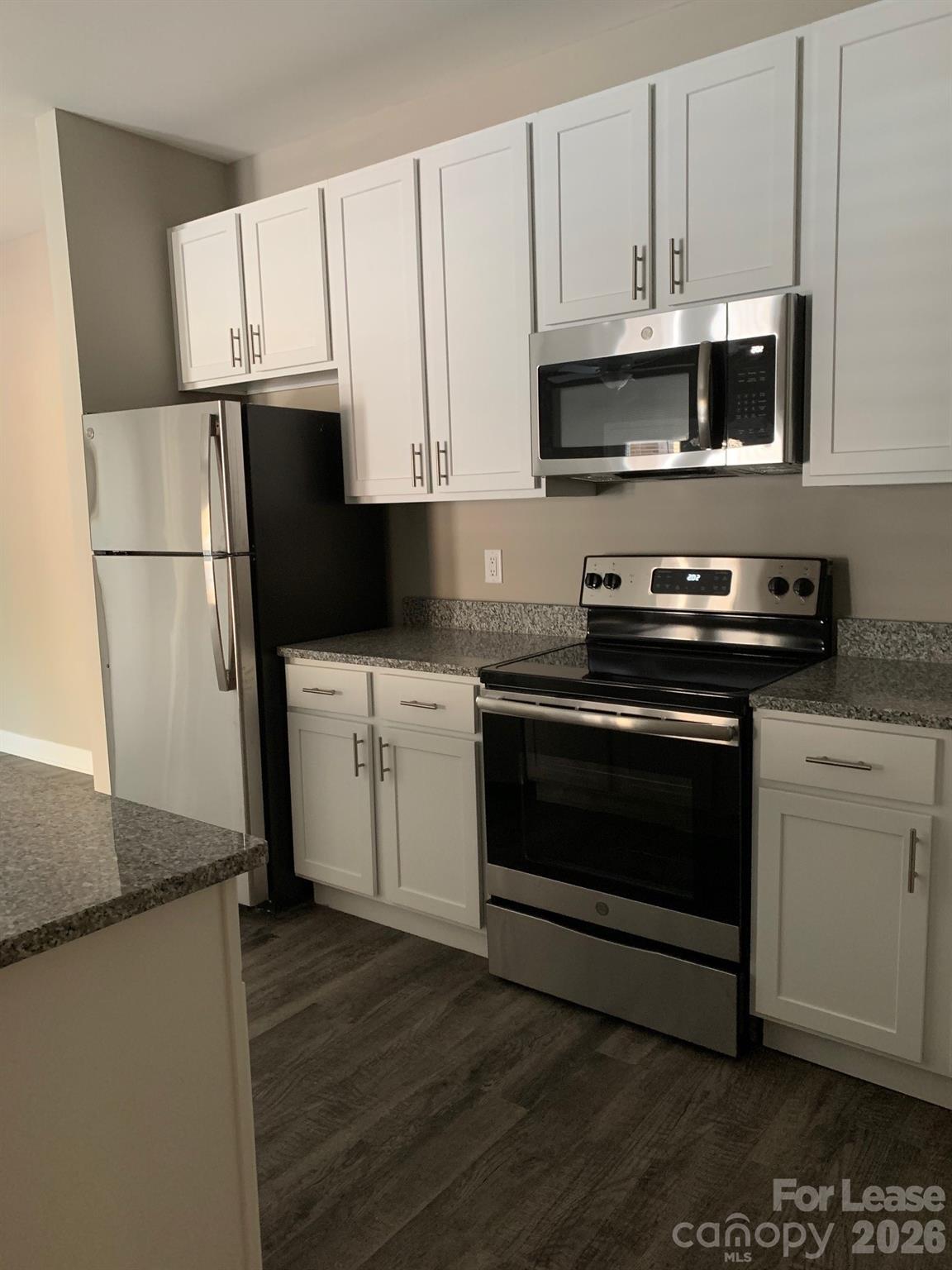 50 Riverside Drive Property Photo 2
