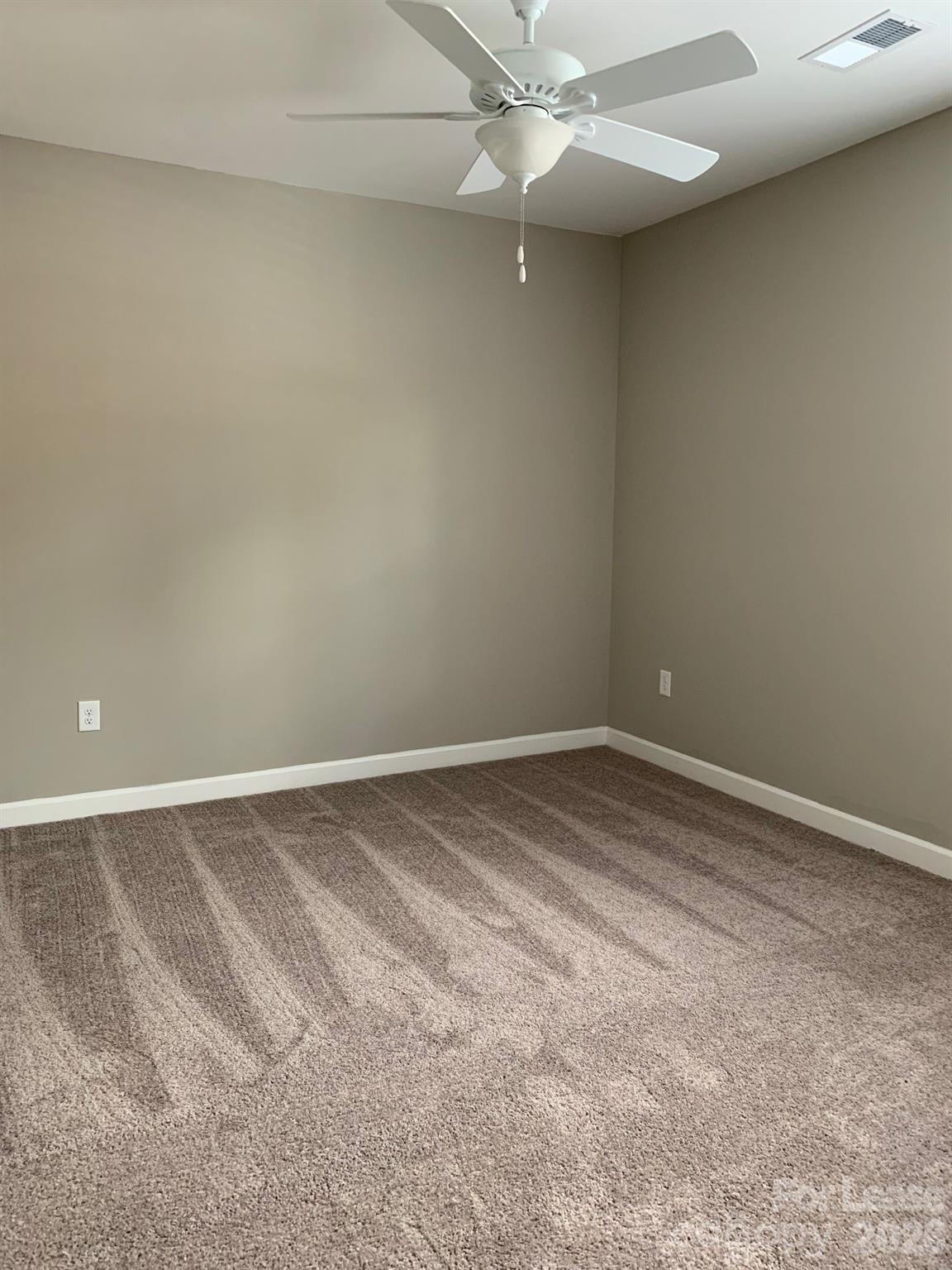 50 Riverside Drive Property Photo 11