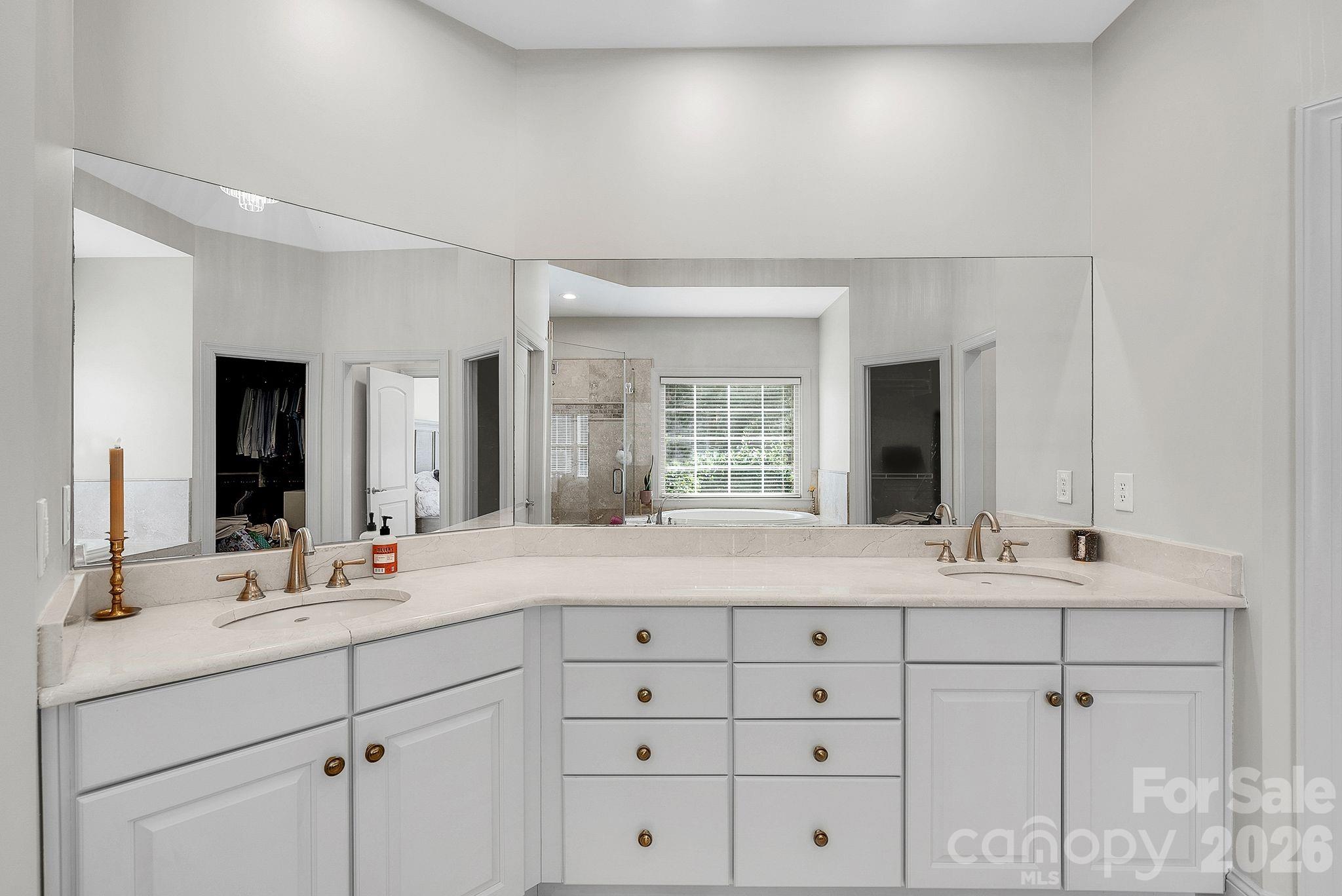 7778 Burning Ridge Drive Property Photo 14