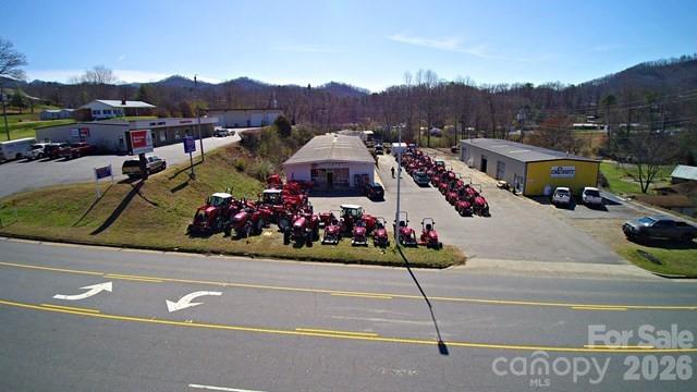 478 Asheville Road Property Photo 7
