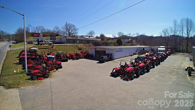 478 Asheville Road Property Photo 9