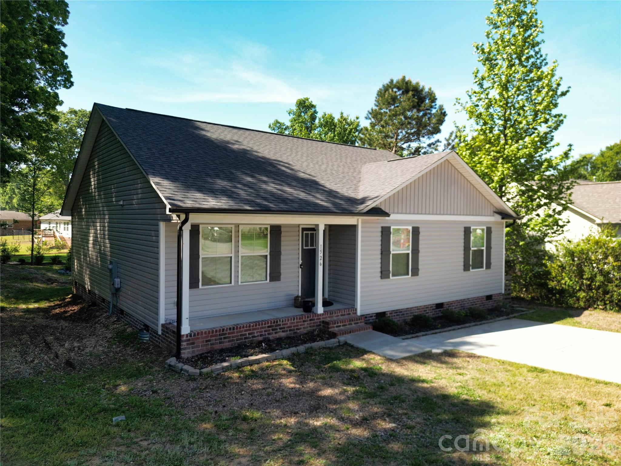 1526 Shepard Street Property Photo 1