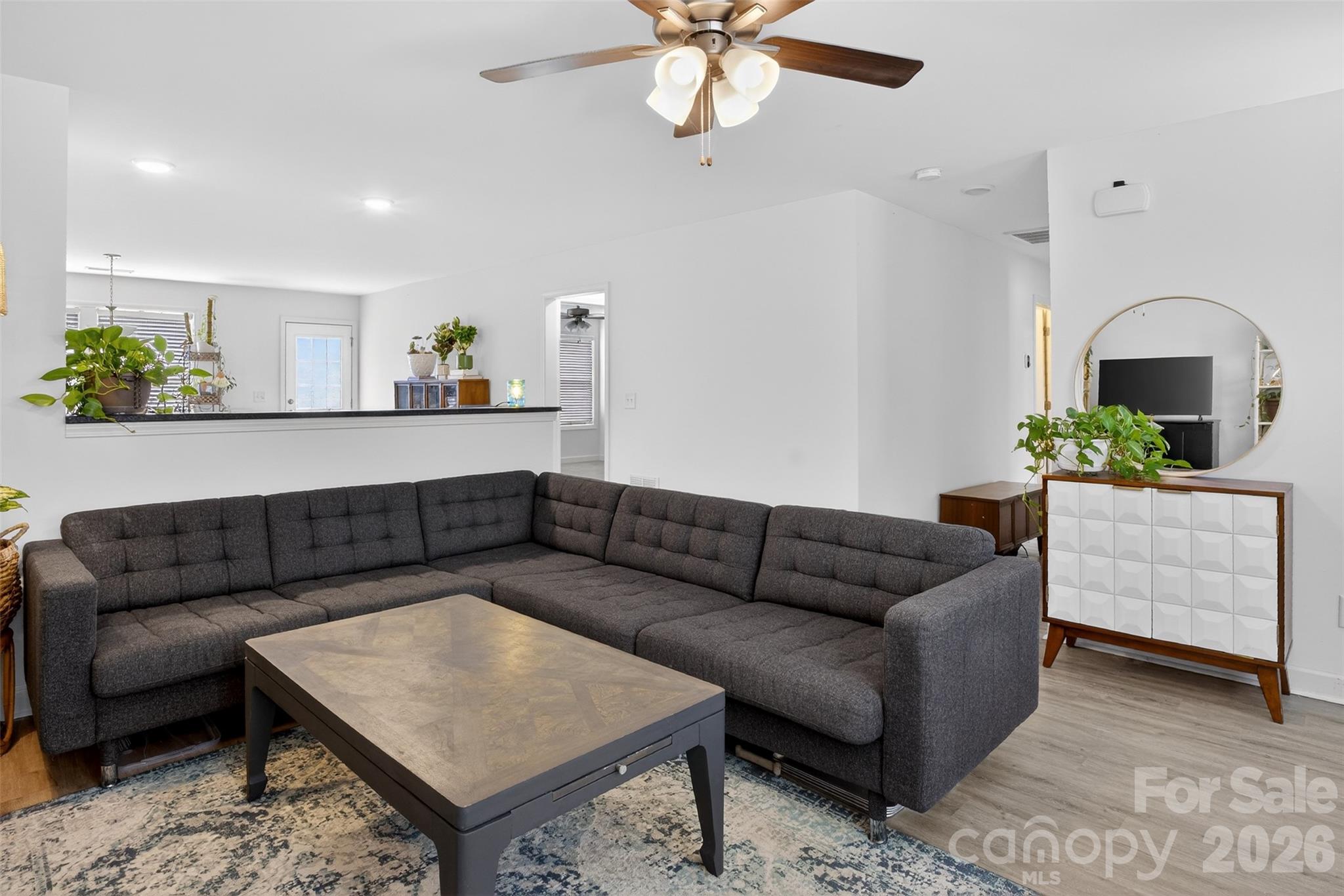 1526 Shepard Street Property Photo 5