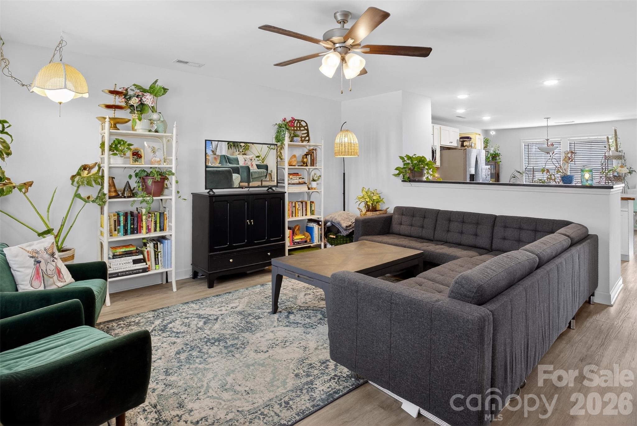 1526 Shepard Street Property Photo 7