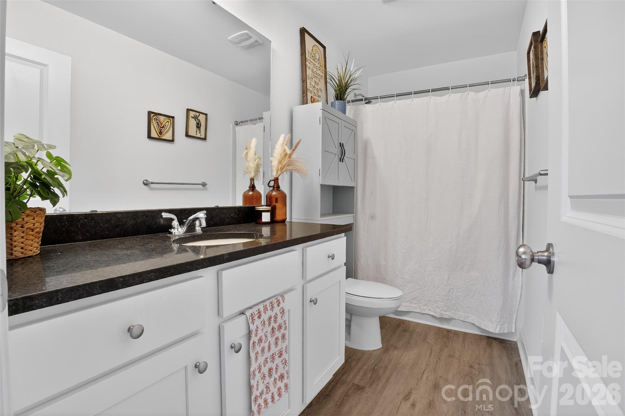 1526 Shepard Street Property Photo 25