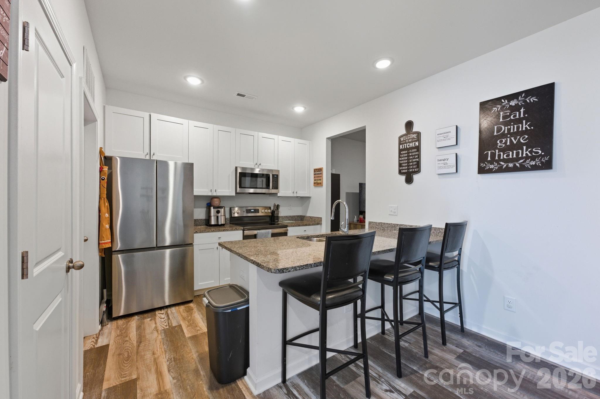 609 N Mulberry Street Property Photo 7