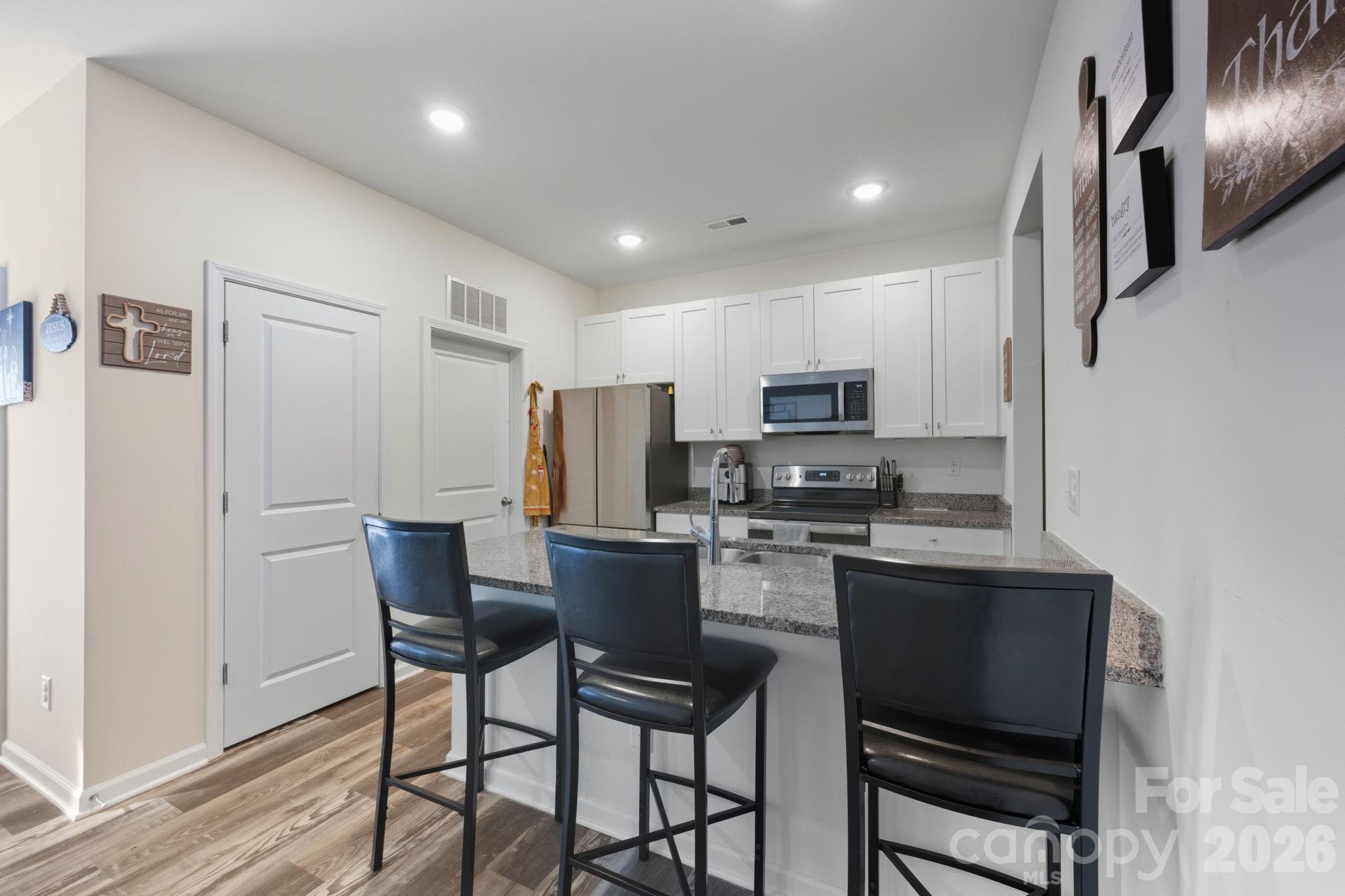 609 N Mulberry Street Property Photo 8