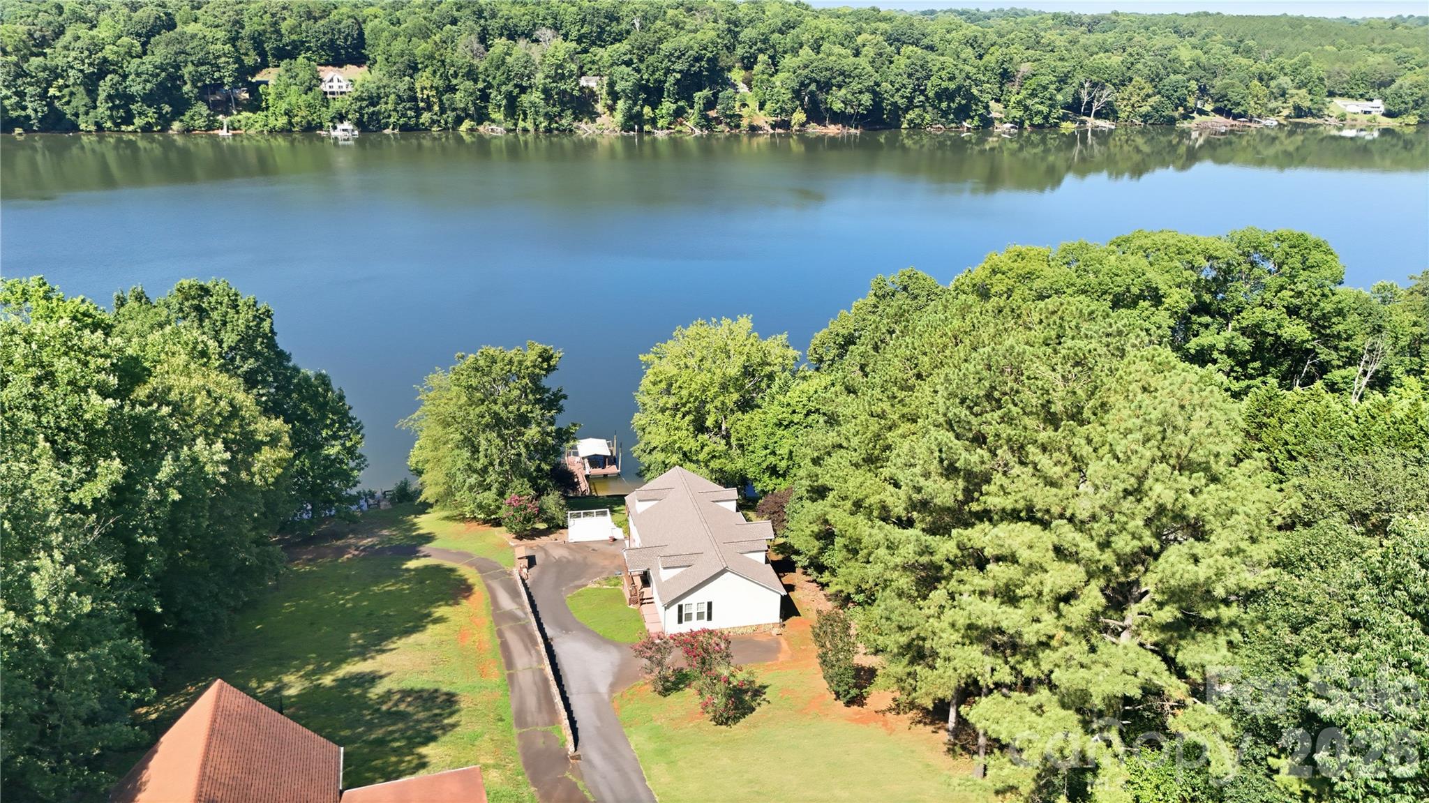105 Mountain Aire Drive Property Photo 3