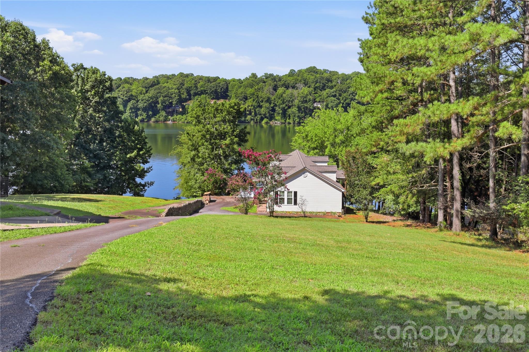 105 Mountain Aire Drive Property Photo 5