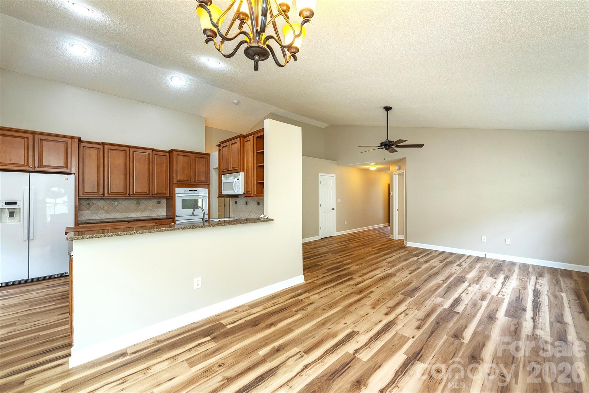 50 Clear Creekside Drive Property Photo 8