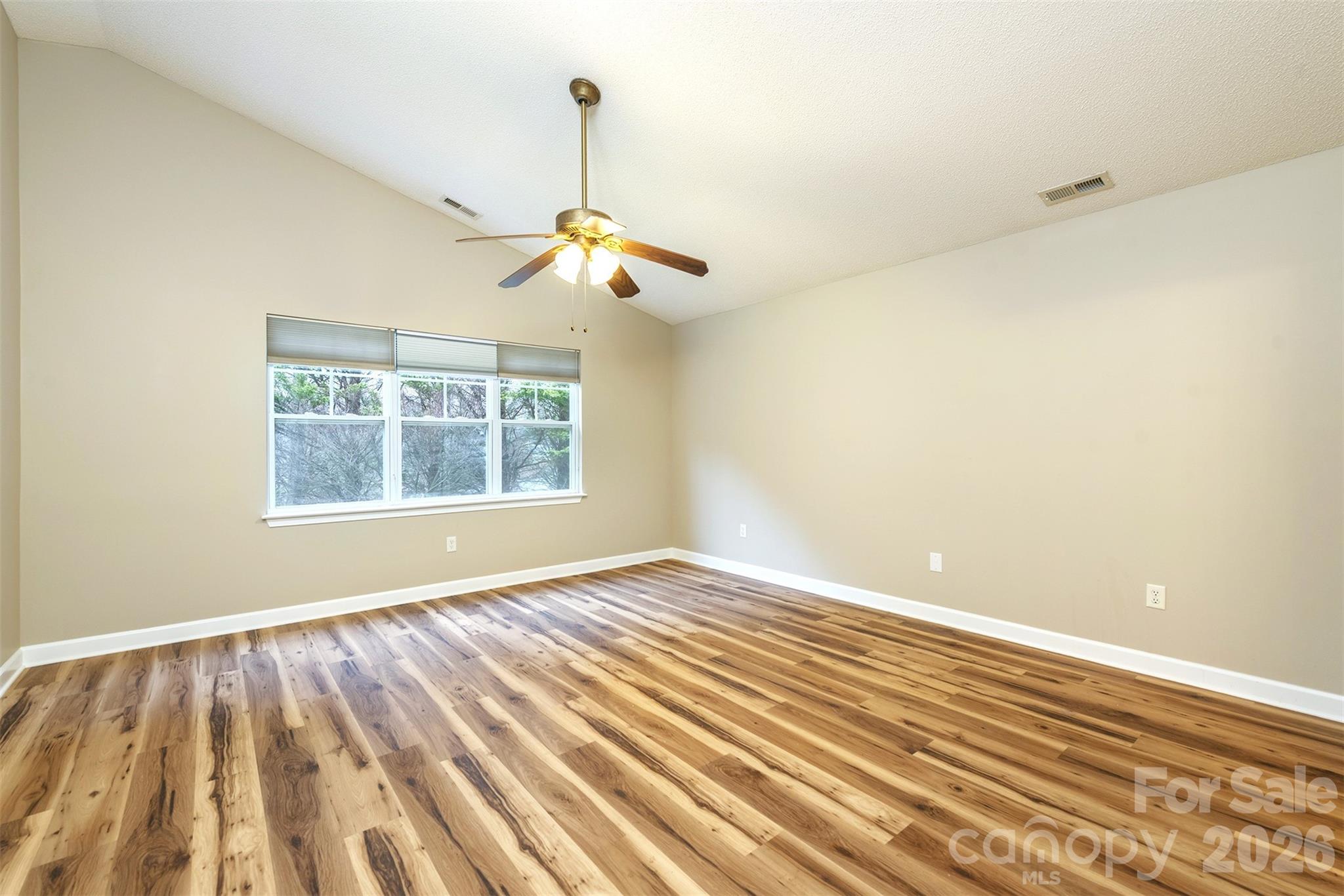 50 Clear Creekside Drive Property Photo 14
