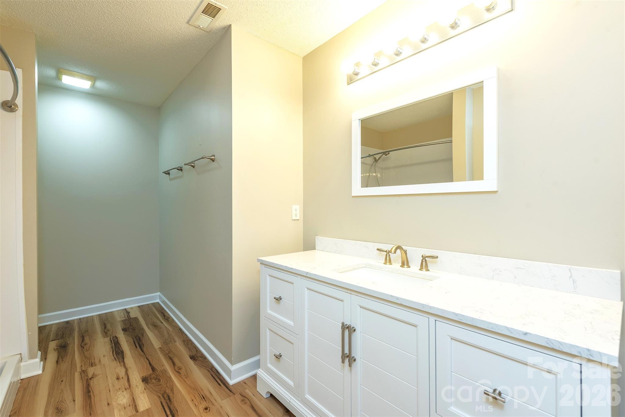 50 Clear Creekside Drive Property Photo 17