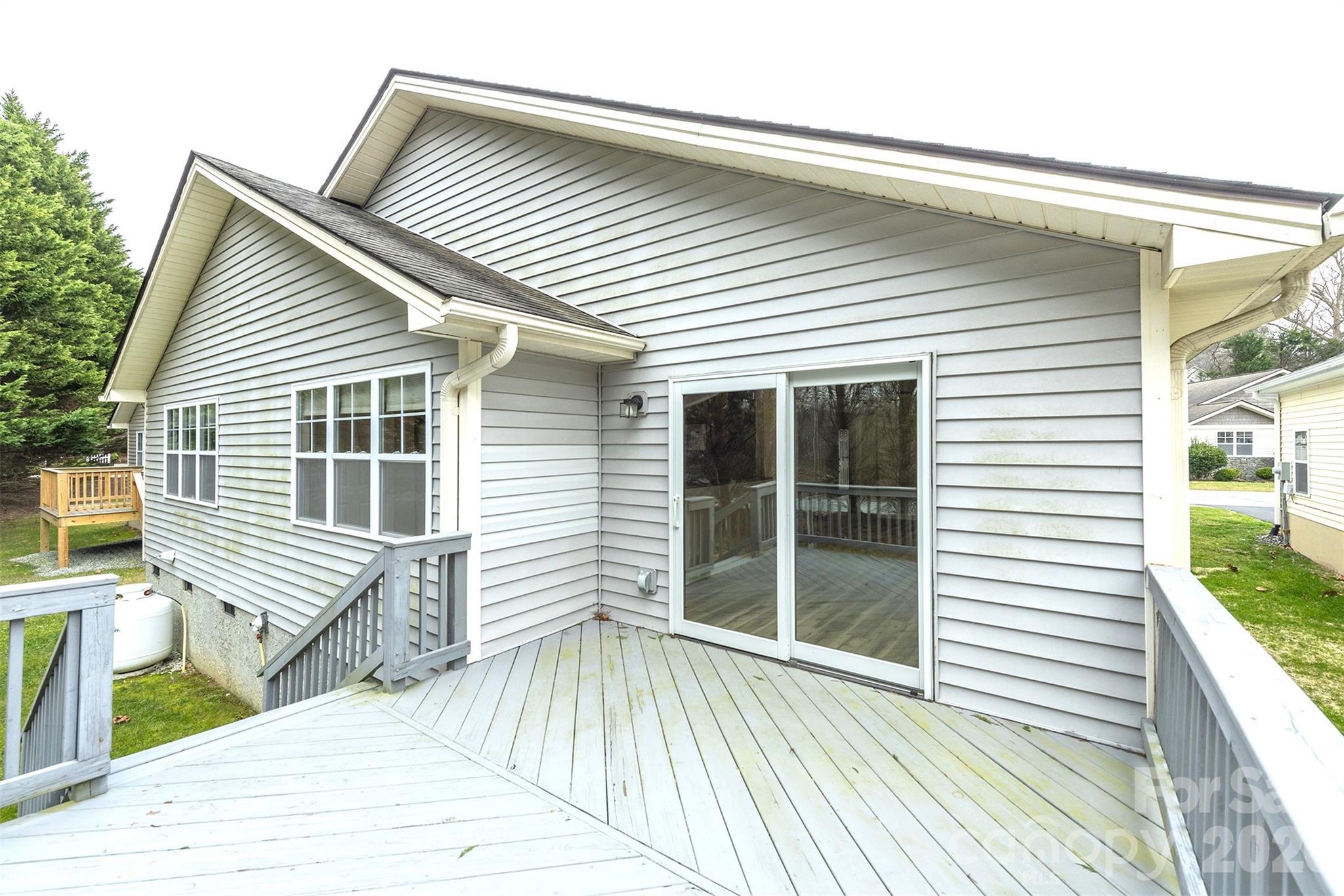 50 Clear Creekside Drive Property Photo 28