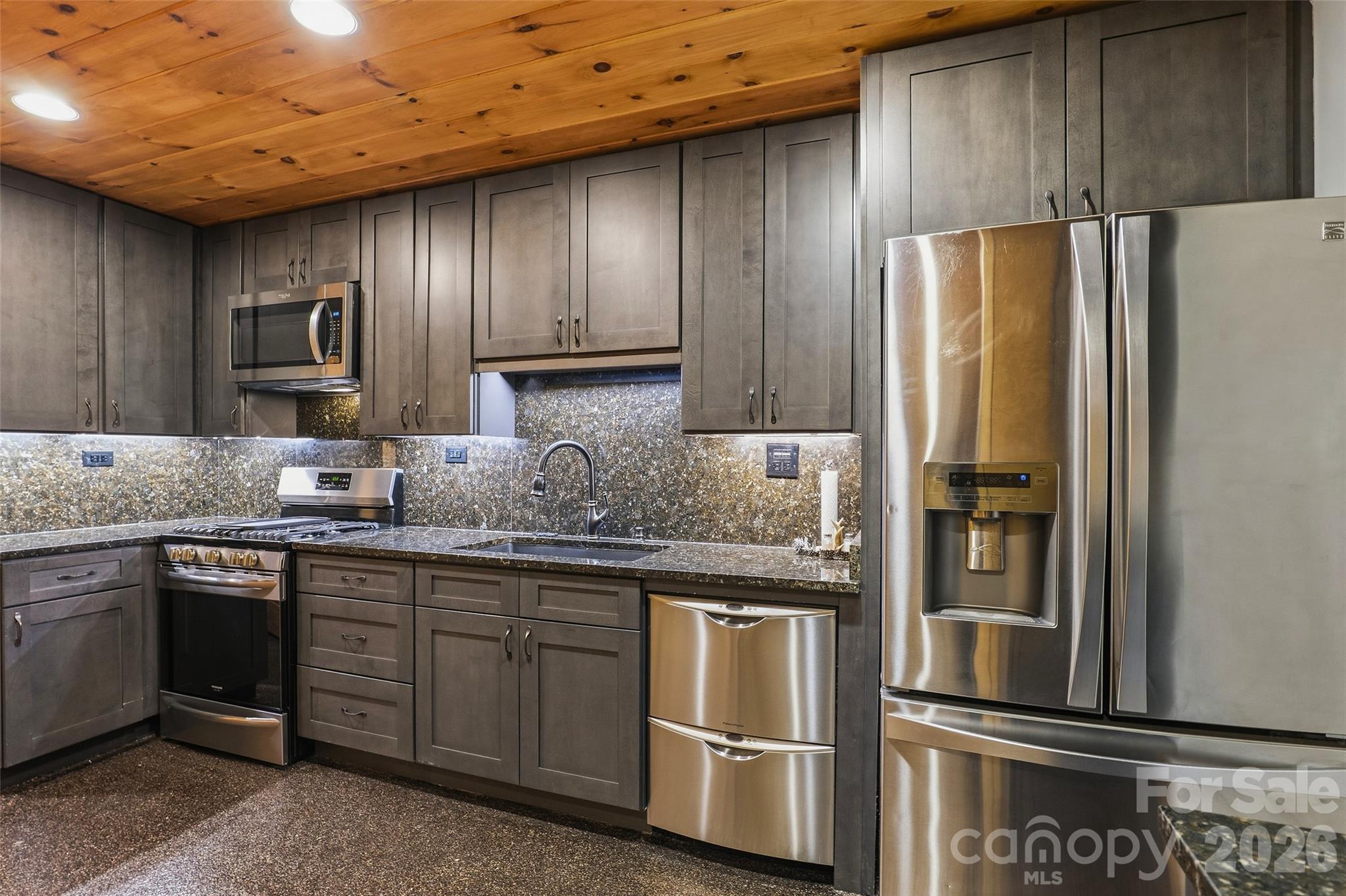 112 Hamburg Mountain Road Property Photo 39