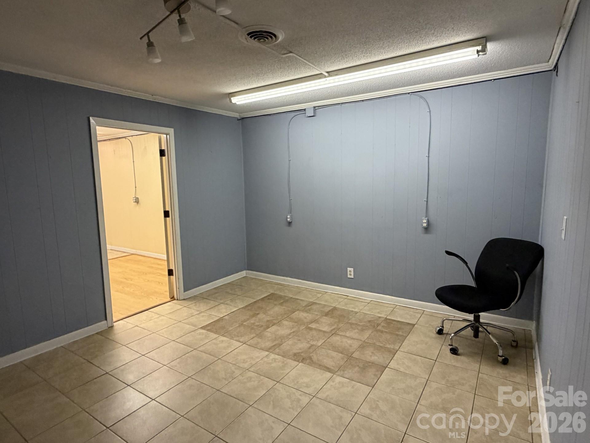 117 N Main Street Property Photo 10