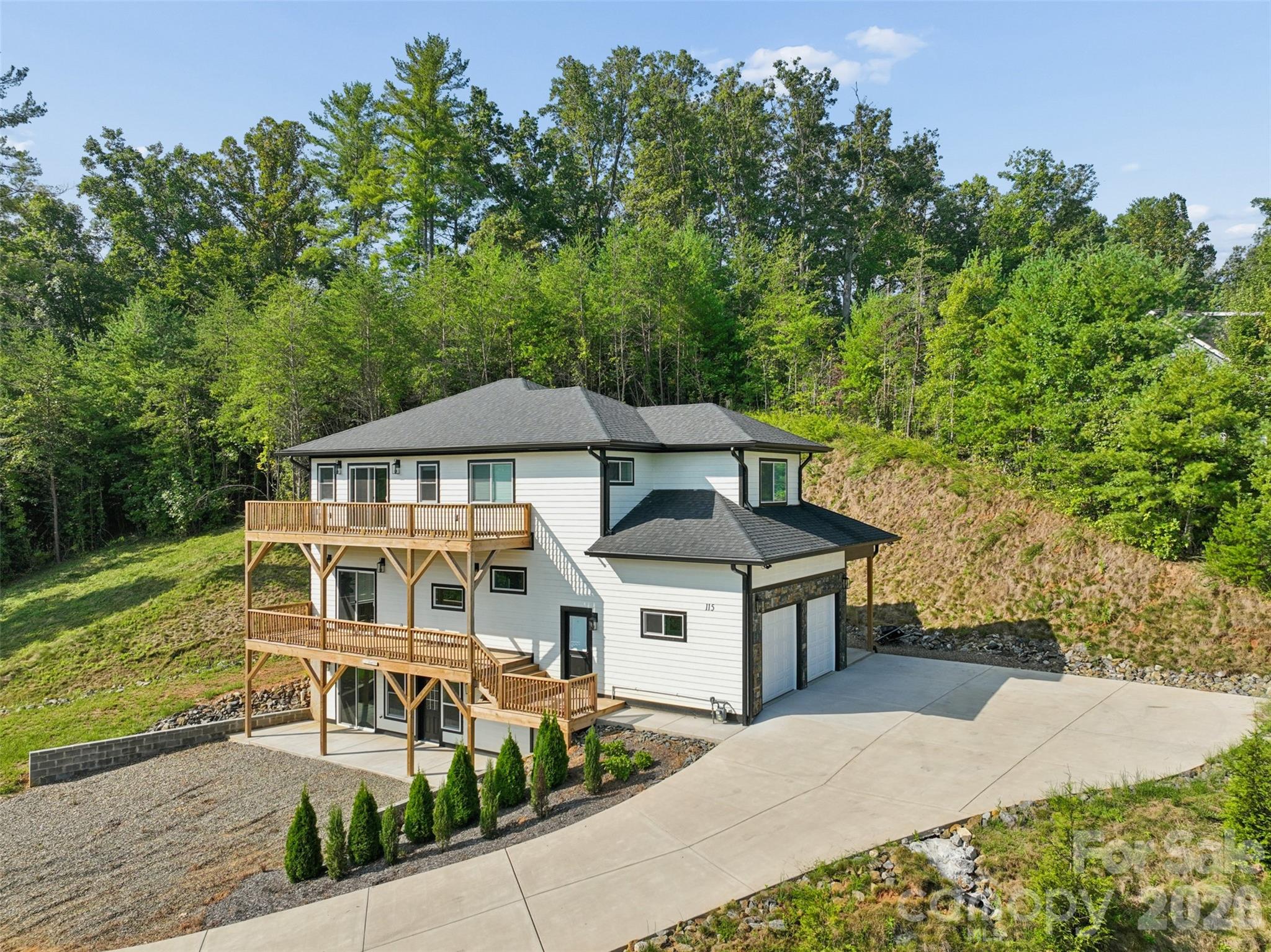 115 Nader Avenue Property Photo 1