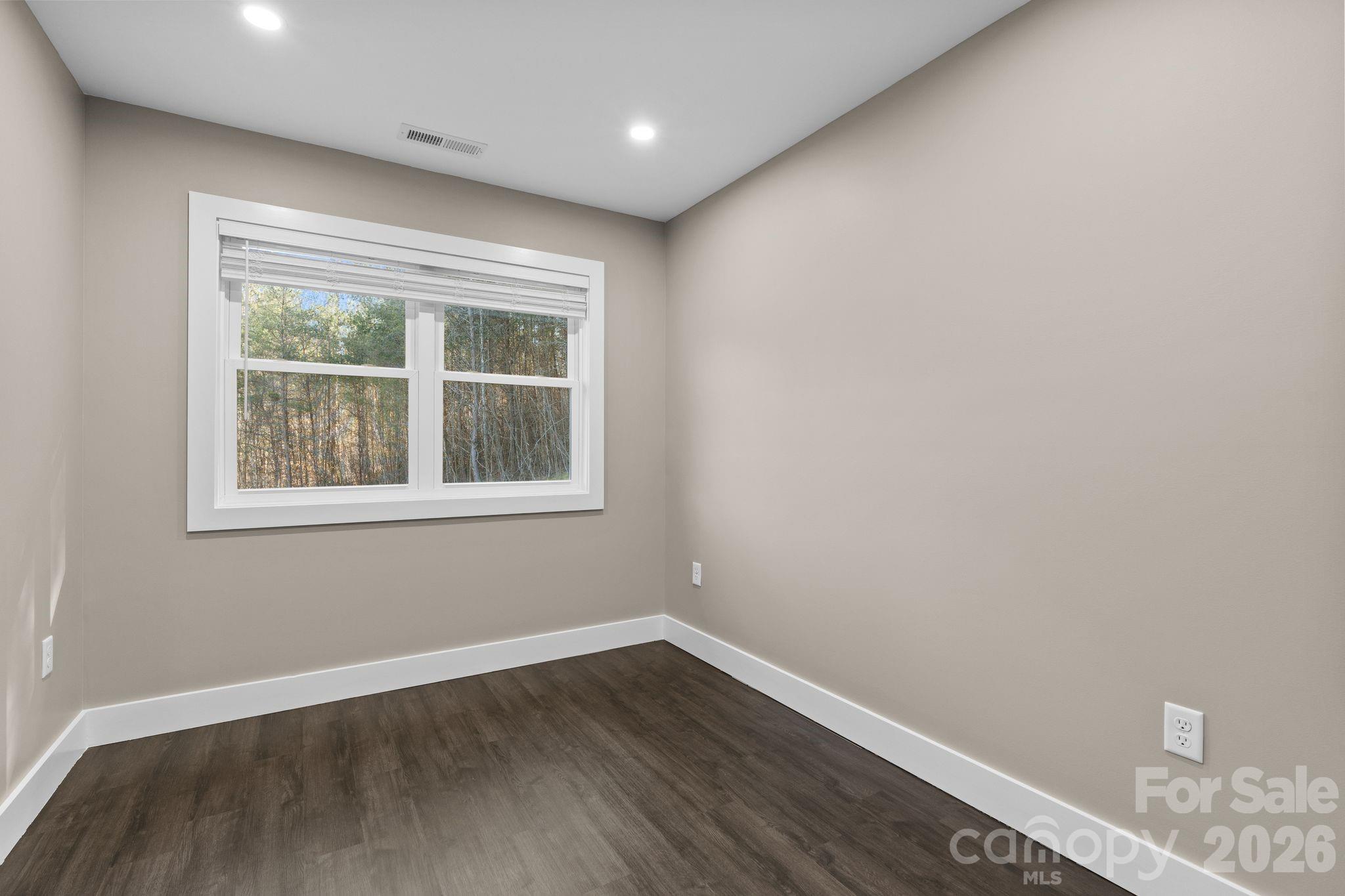 115 Nader Avenue Property Photo 32