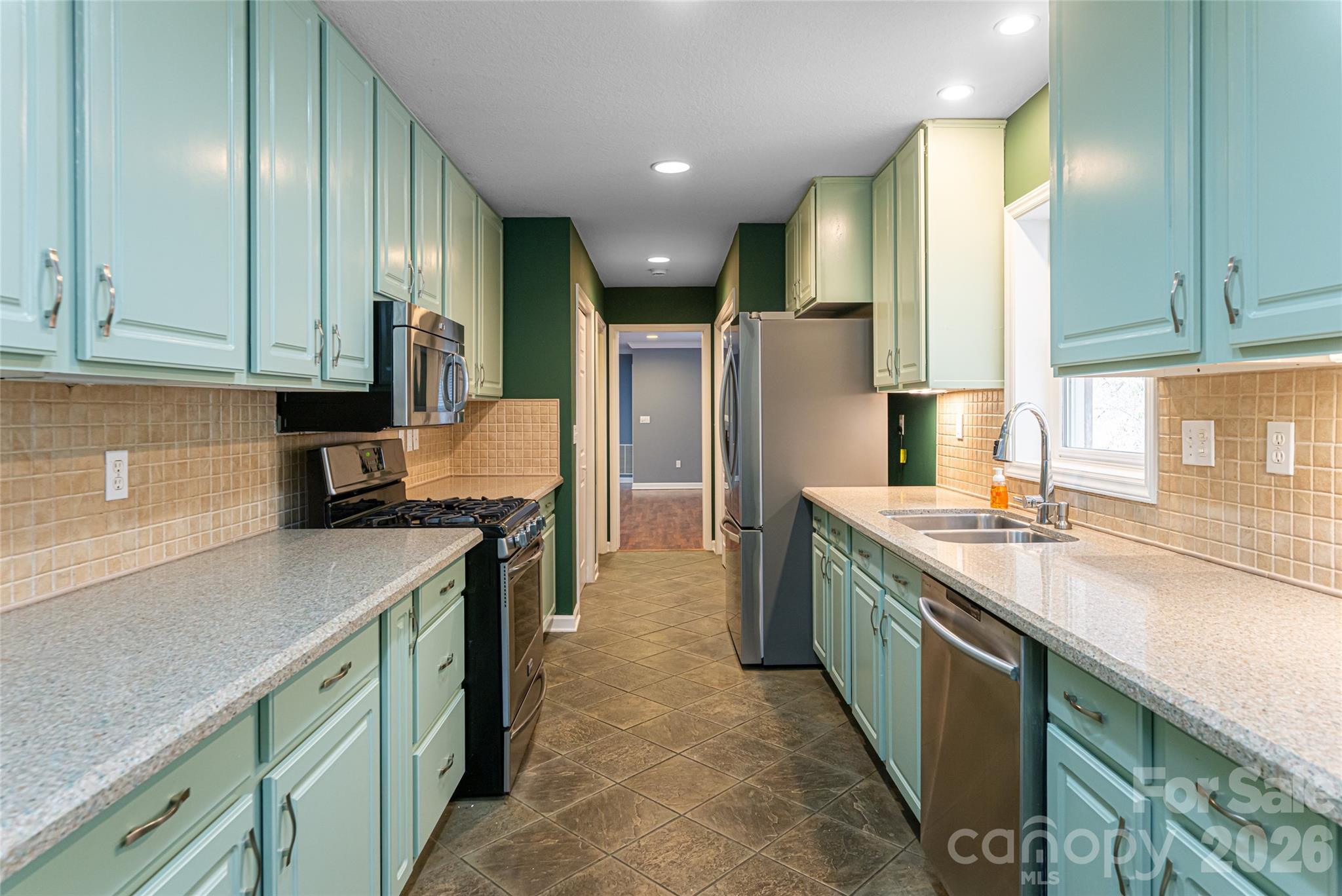 31 Timber Park Drive Property Photo 8