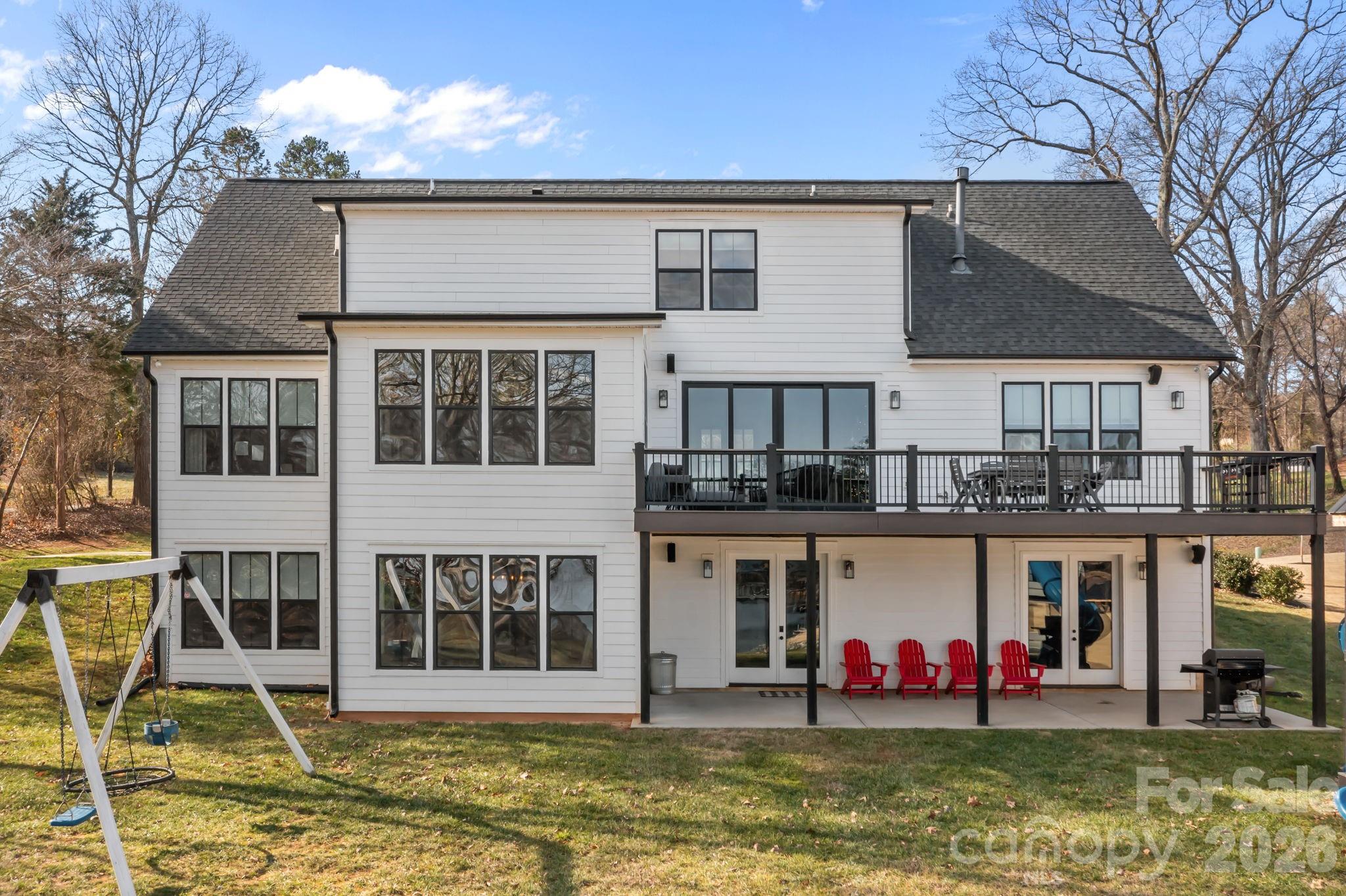 5020 Slanting Bridge Road Property Photo 1