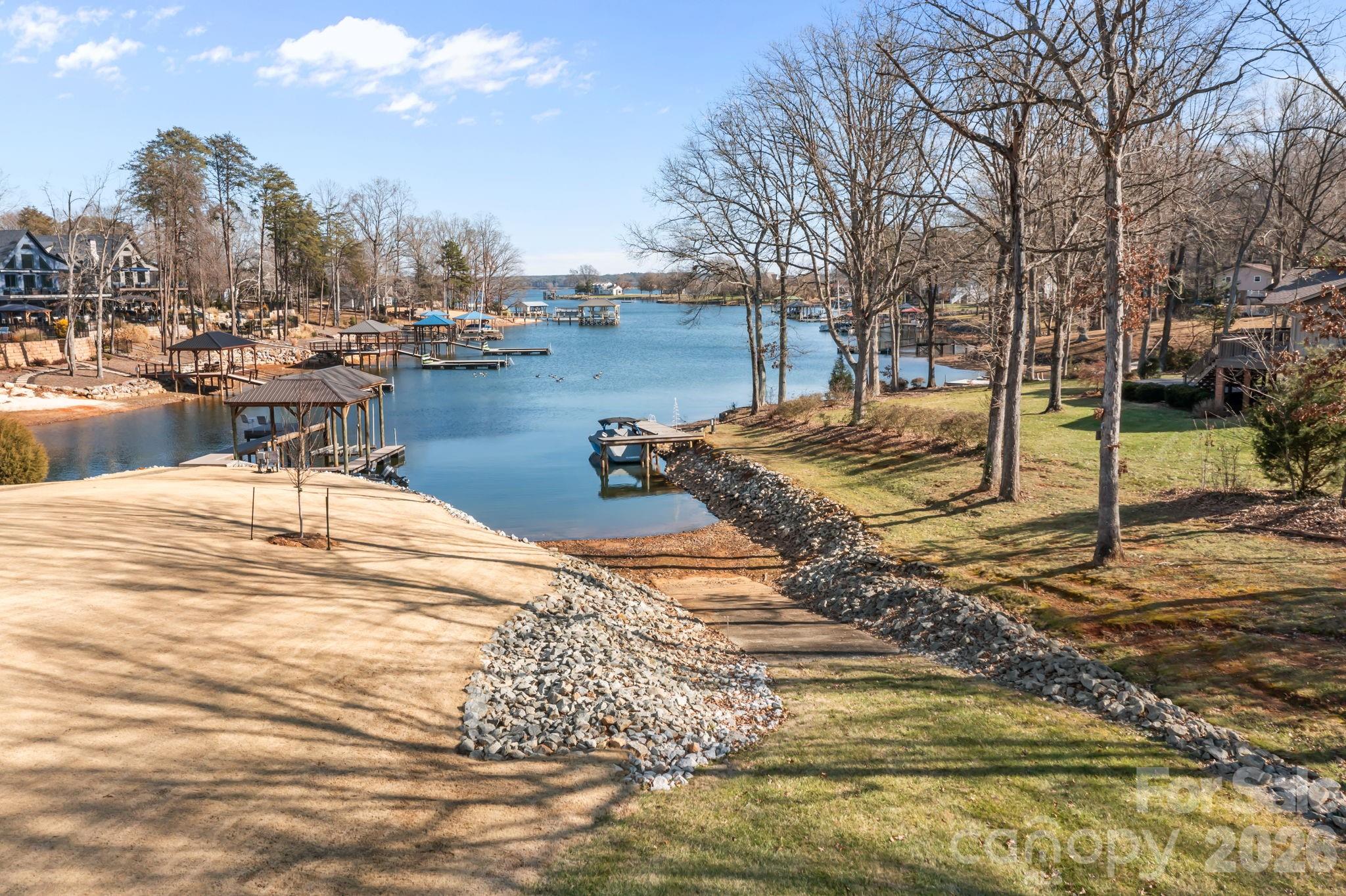 5020 Slanting Bridge Road Property Photo 5
