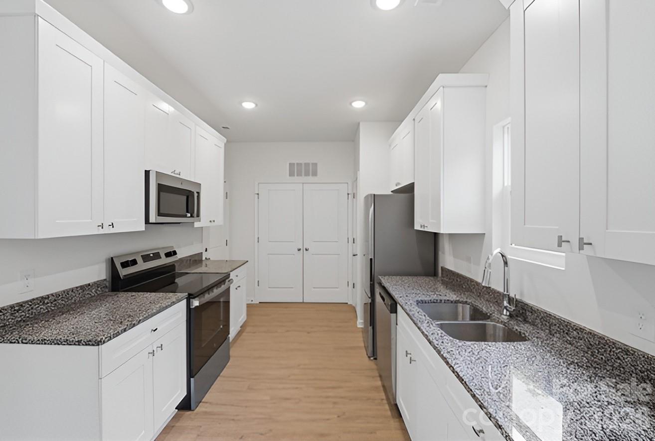 1120 7th Street Property Photo 1