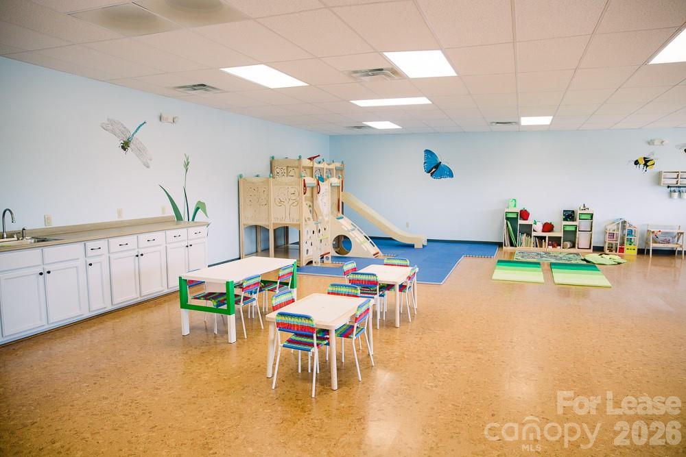 4 S Tunnel Road 700 Property Photo 4