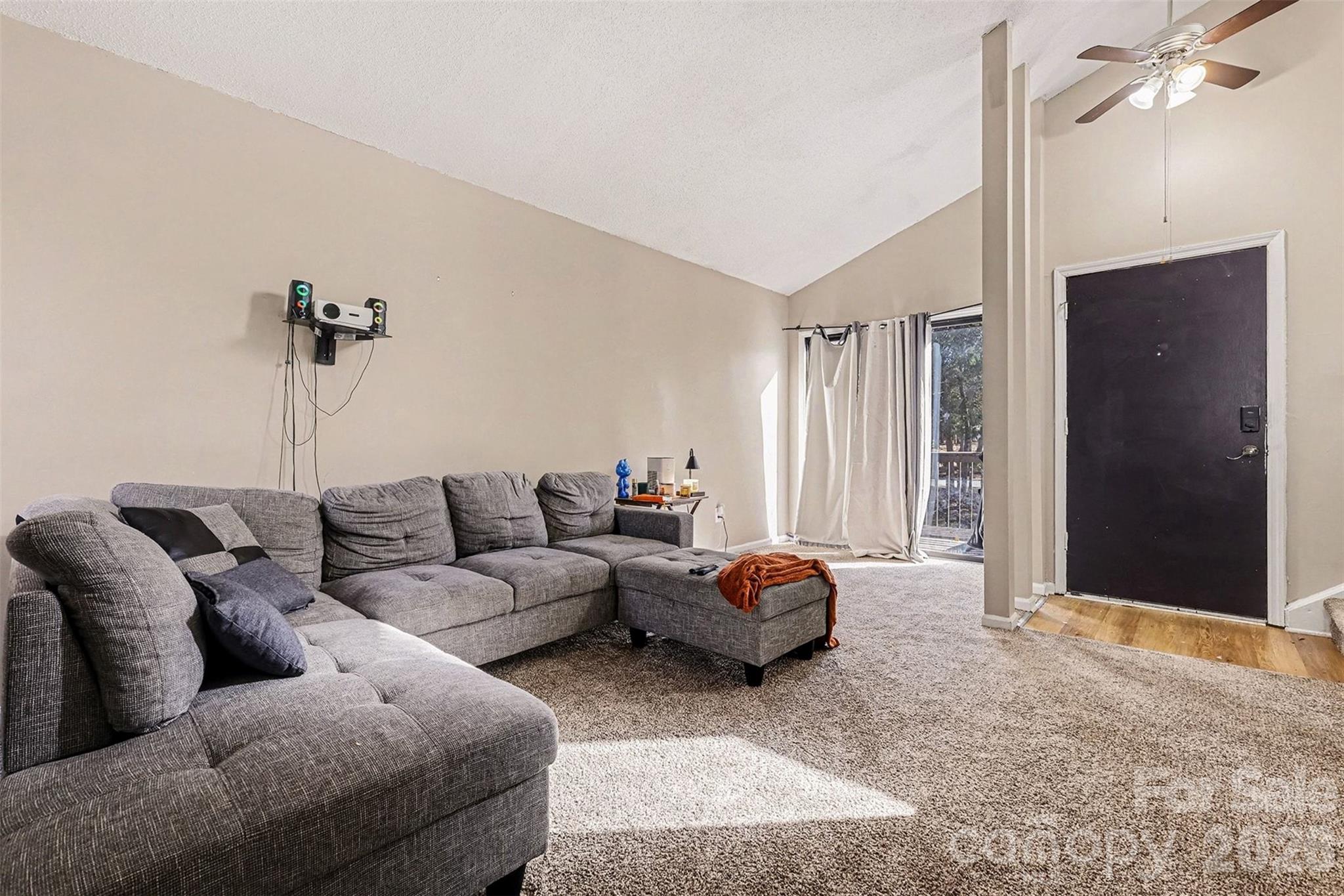6102 Honeysuckle Lane Property Photo 4