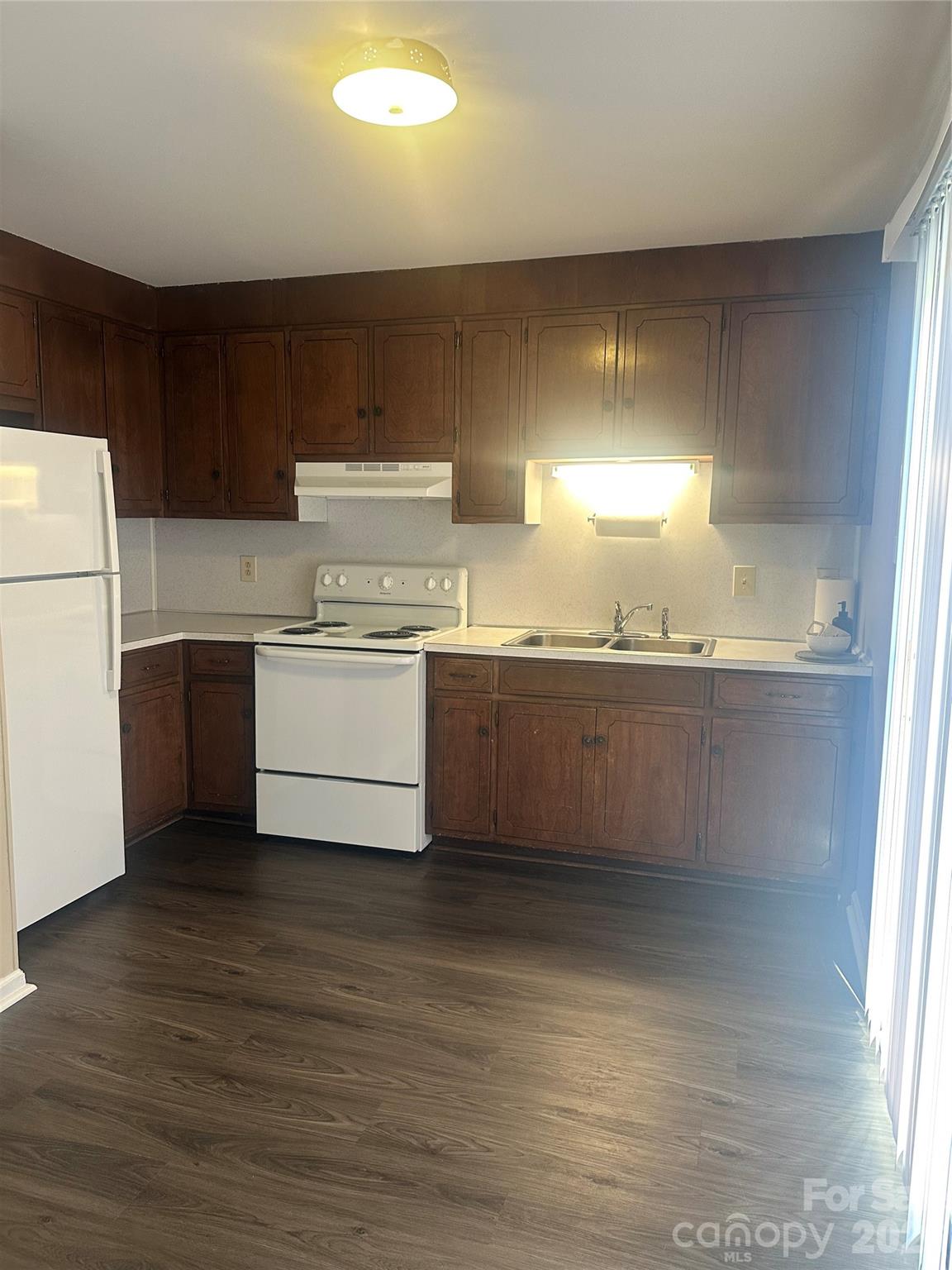 18 Berkley Avenue Property Photo 15
