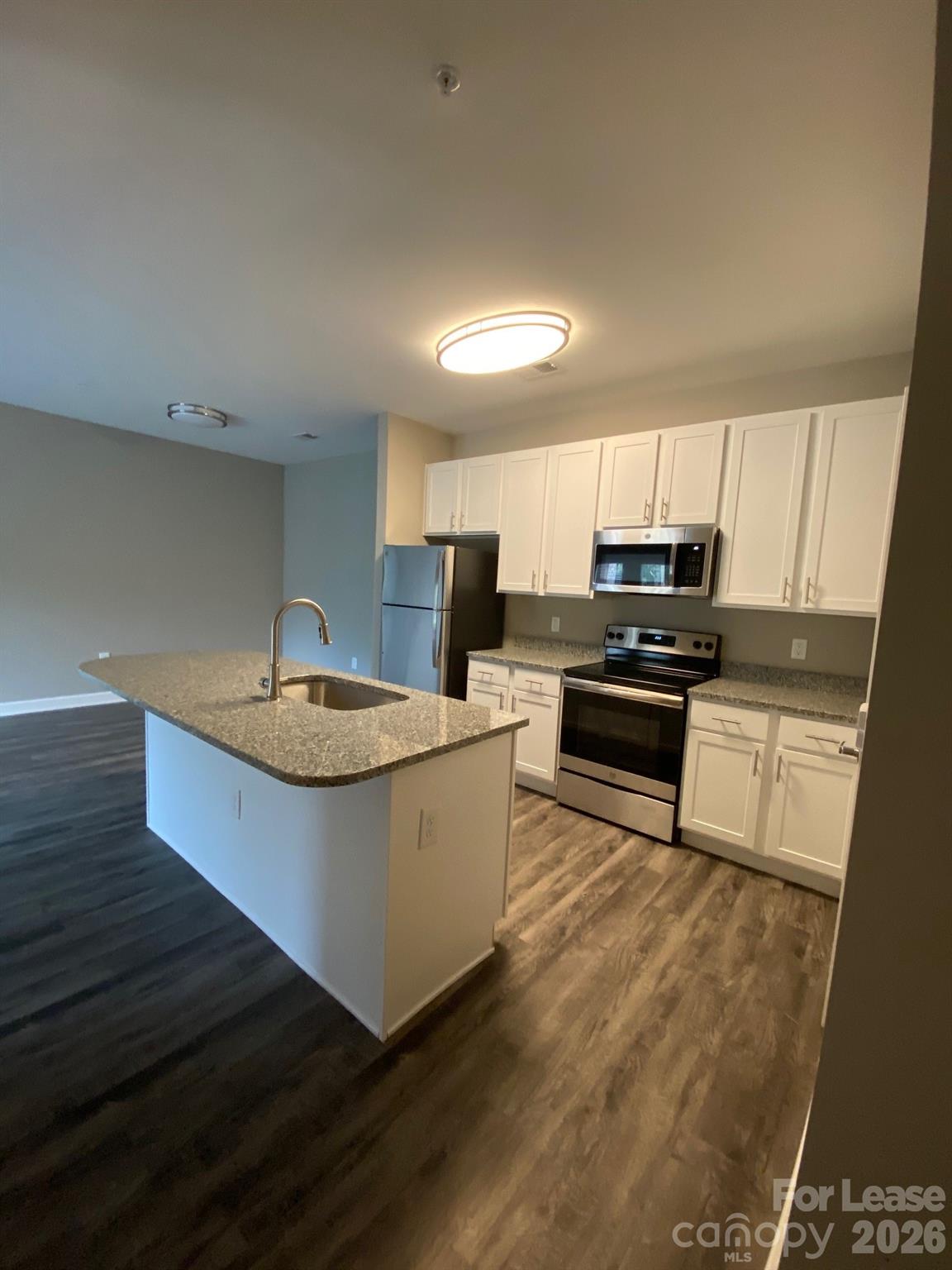 90 Riverside Drive Property Photo 11
