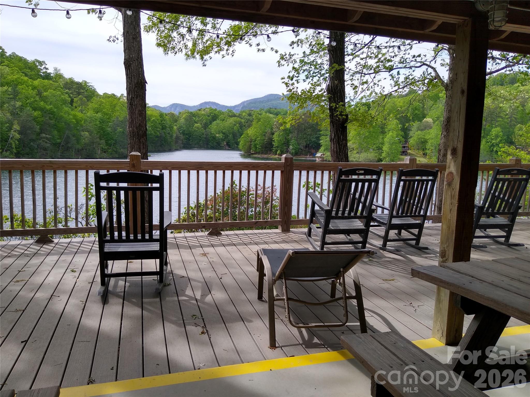 109 Overlook Point Lane Property Photo 42