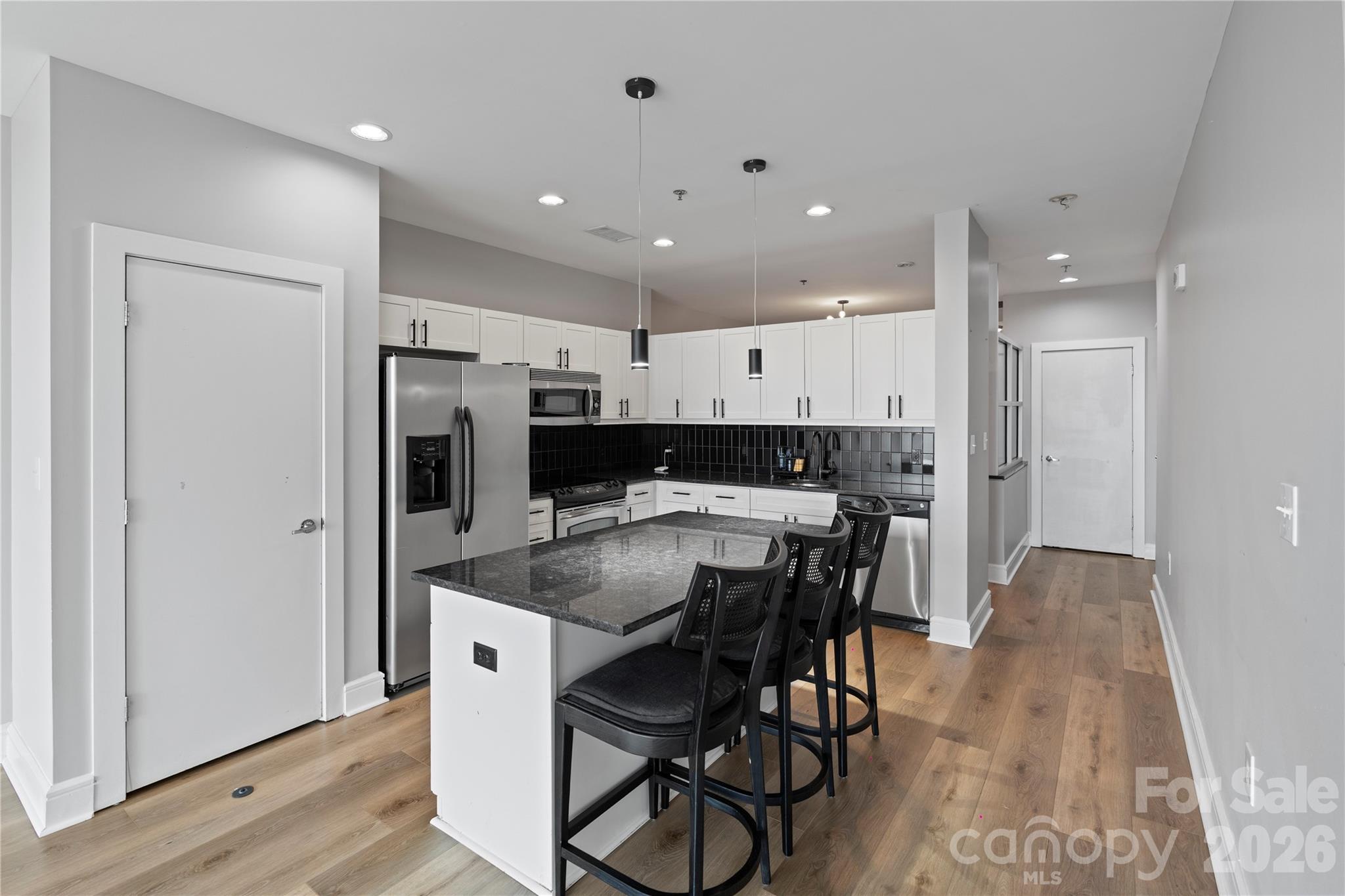 333 W Trade Street 2103 Property Photo 4