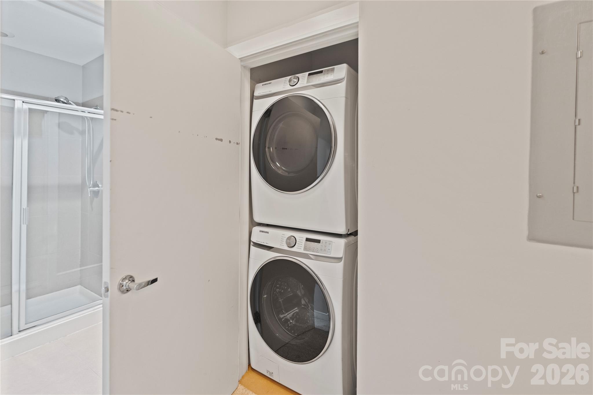 333 W Trade Street 2103 Property Photo 12