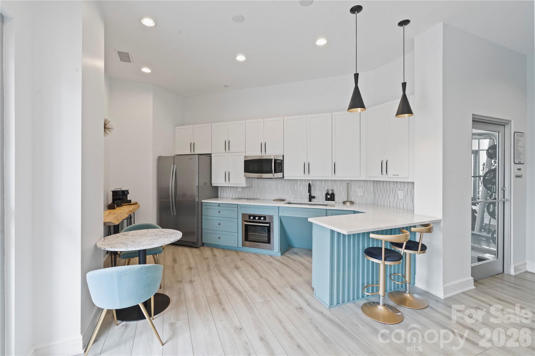 333 W Trade Street 2103 Property Photo 13