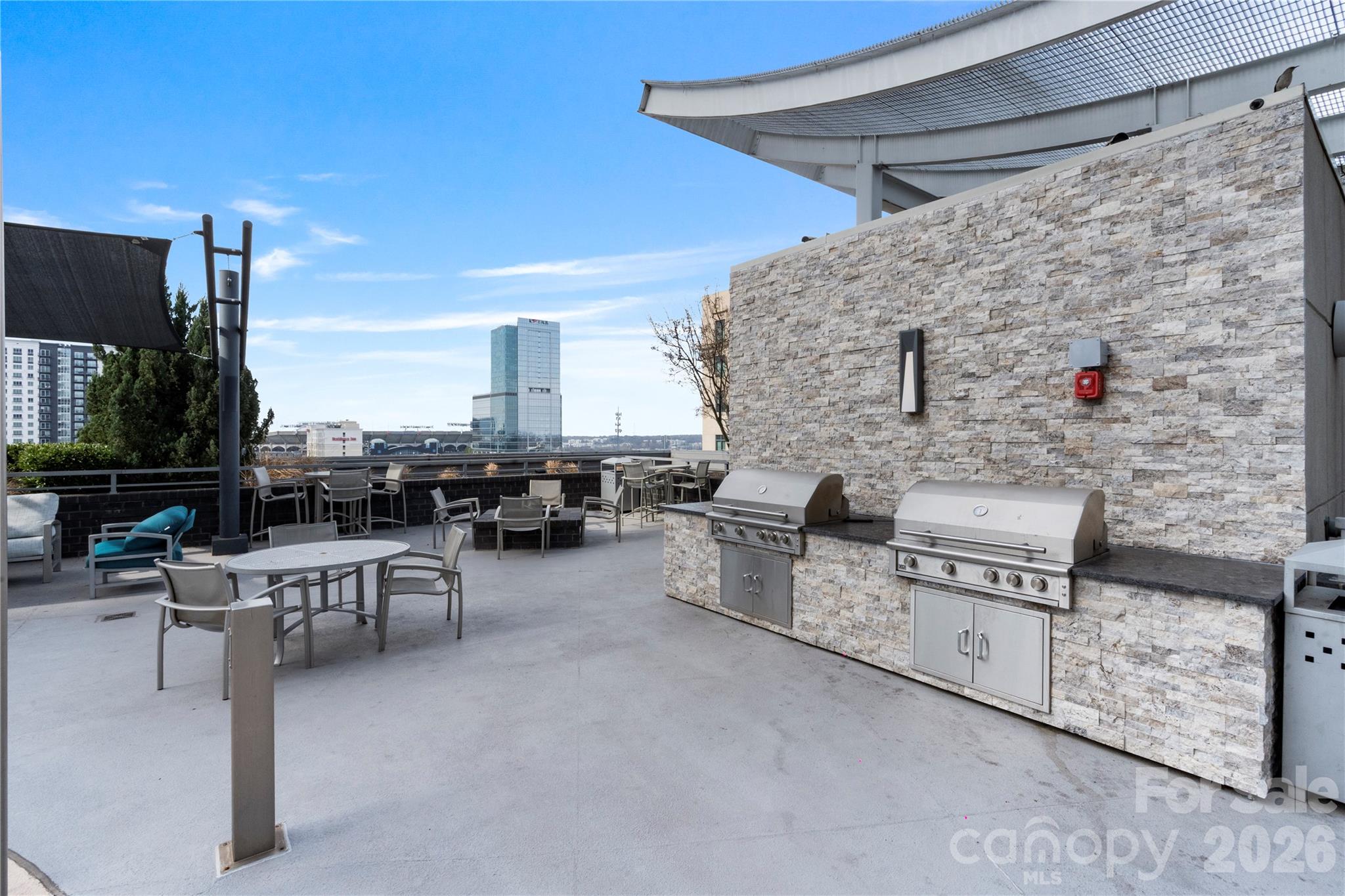 333 W Trade Street 2103 Property Photo 17