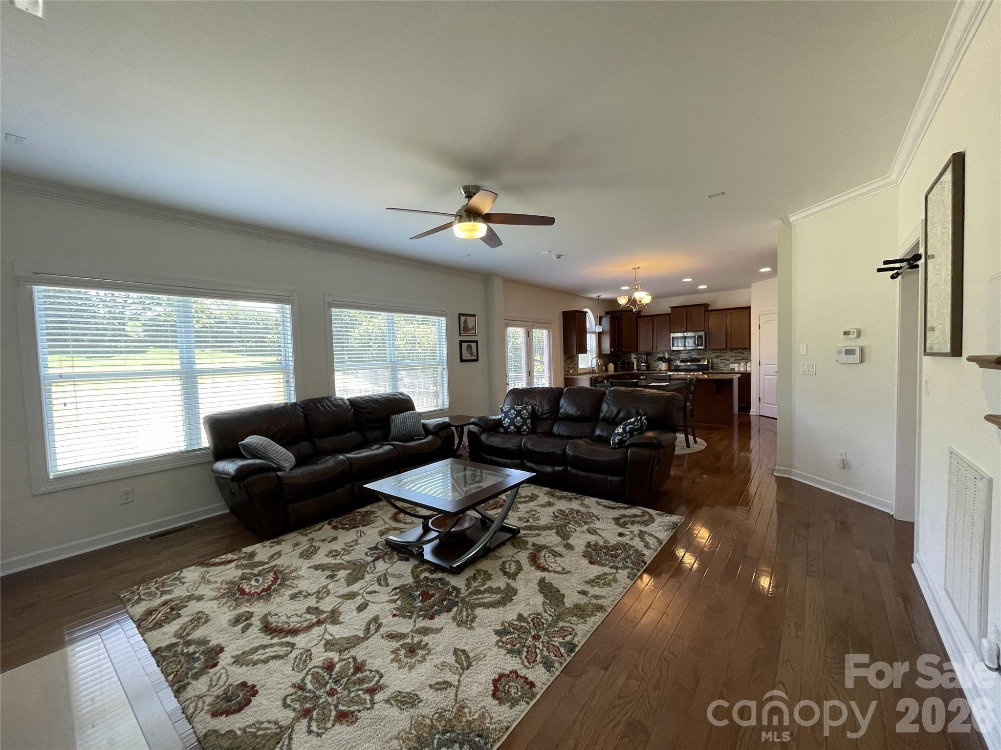 707 Five Leaf Lane Property Photo 16