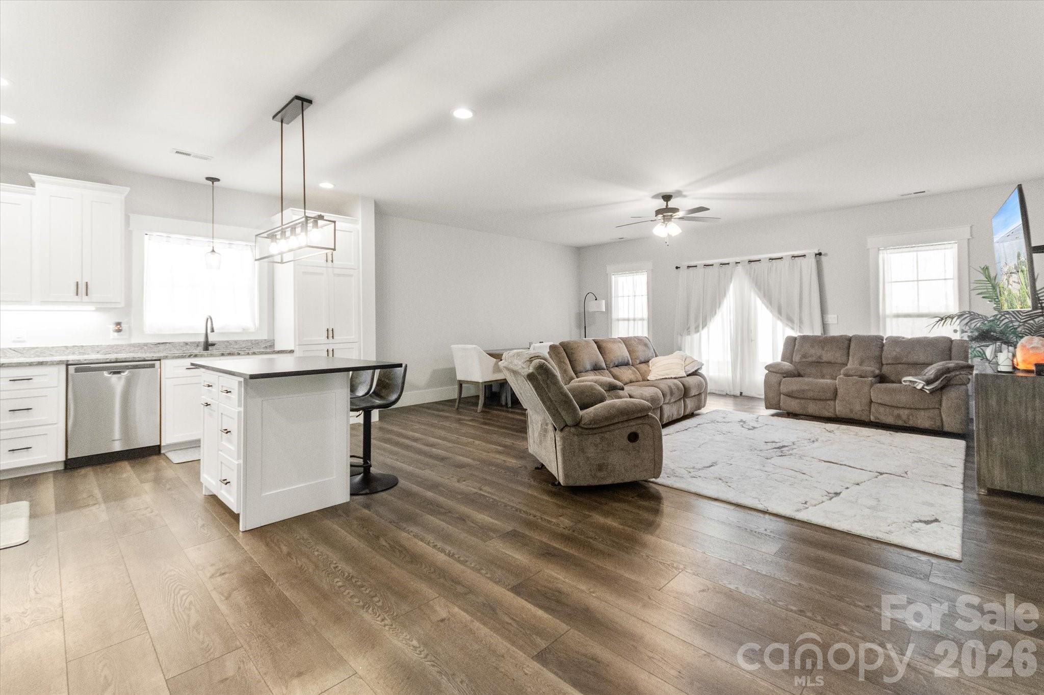 4555 Bristol Drive Property Photo 9