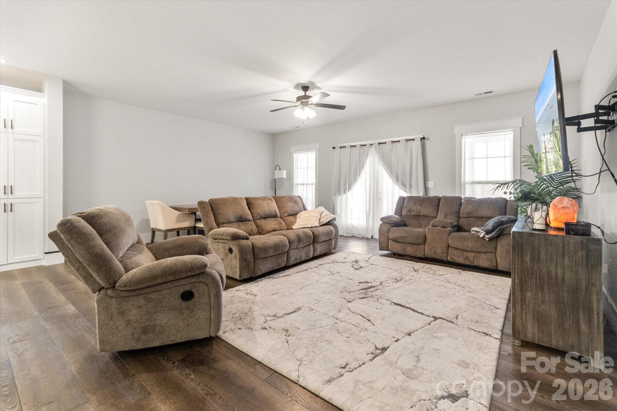 4555 Bristol Drive Property Photo 13