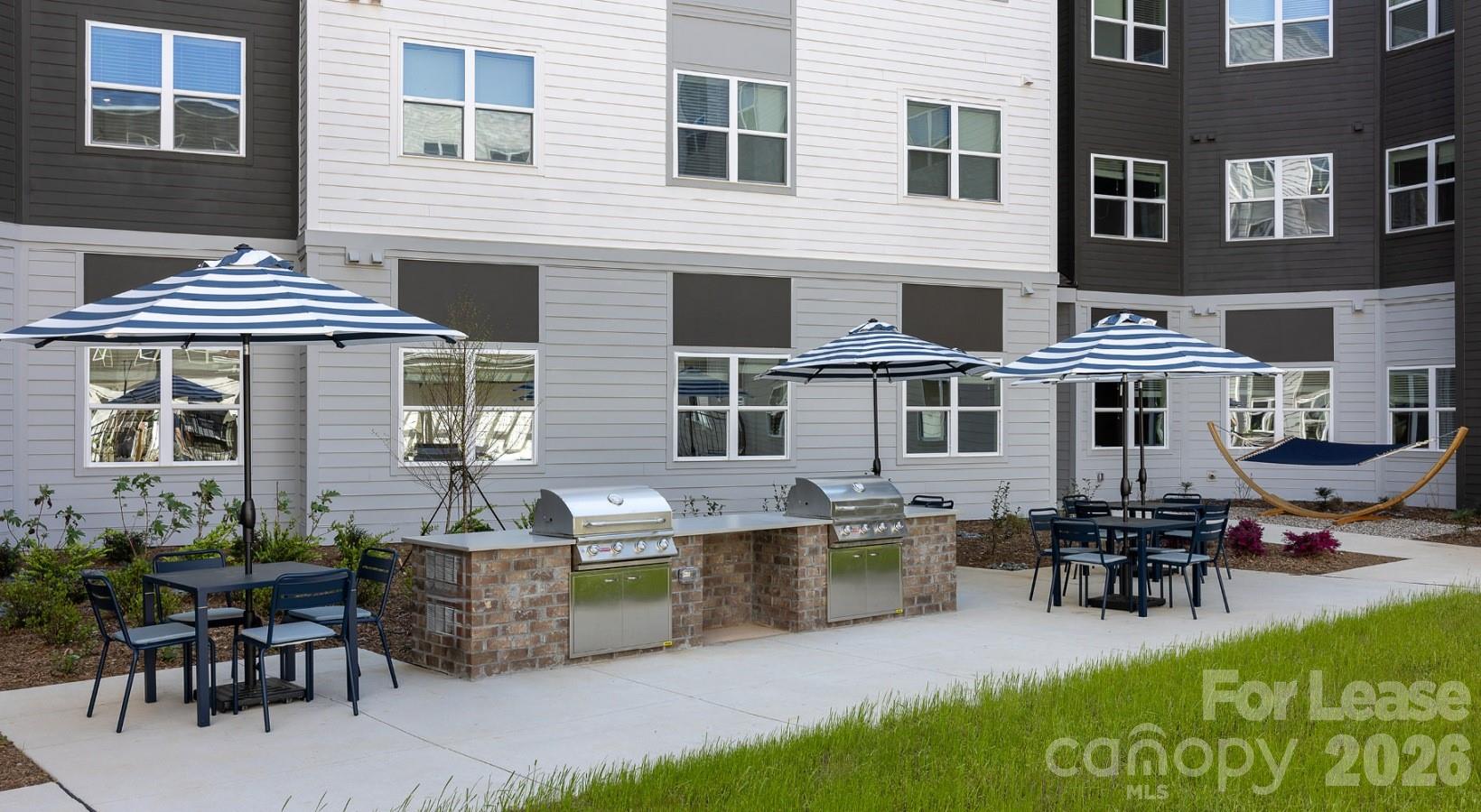8424 N Tryon Street B3 Property Photo 13
